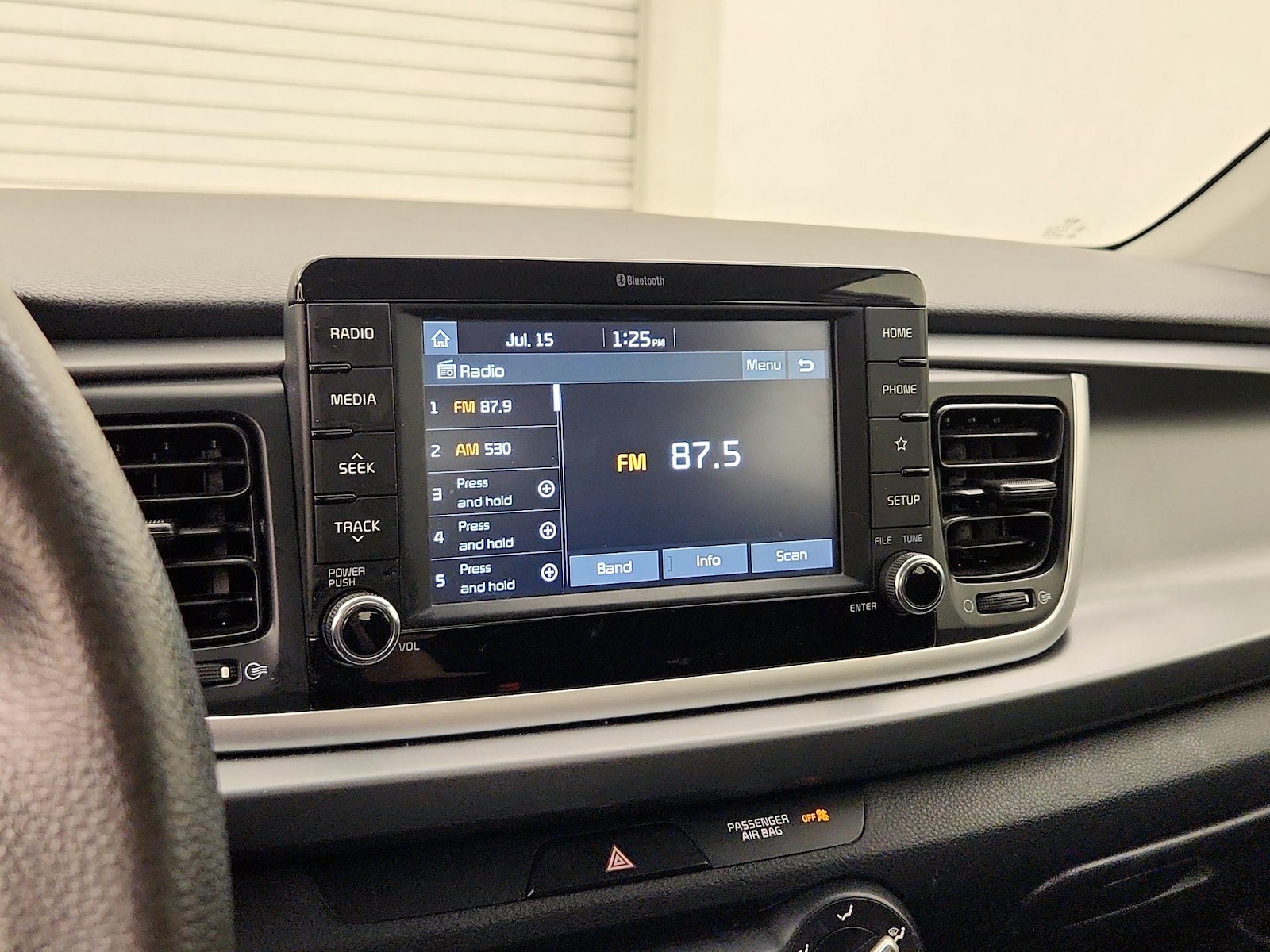 2020 Kia Rio 5-Door S - Photo 16
