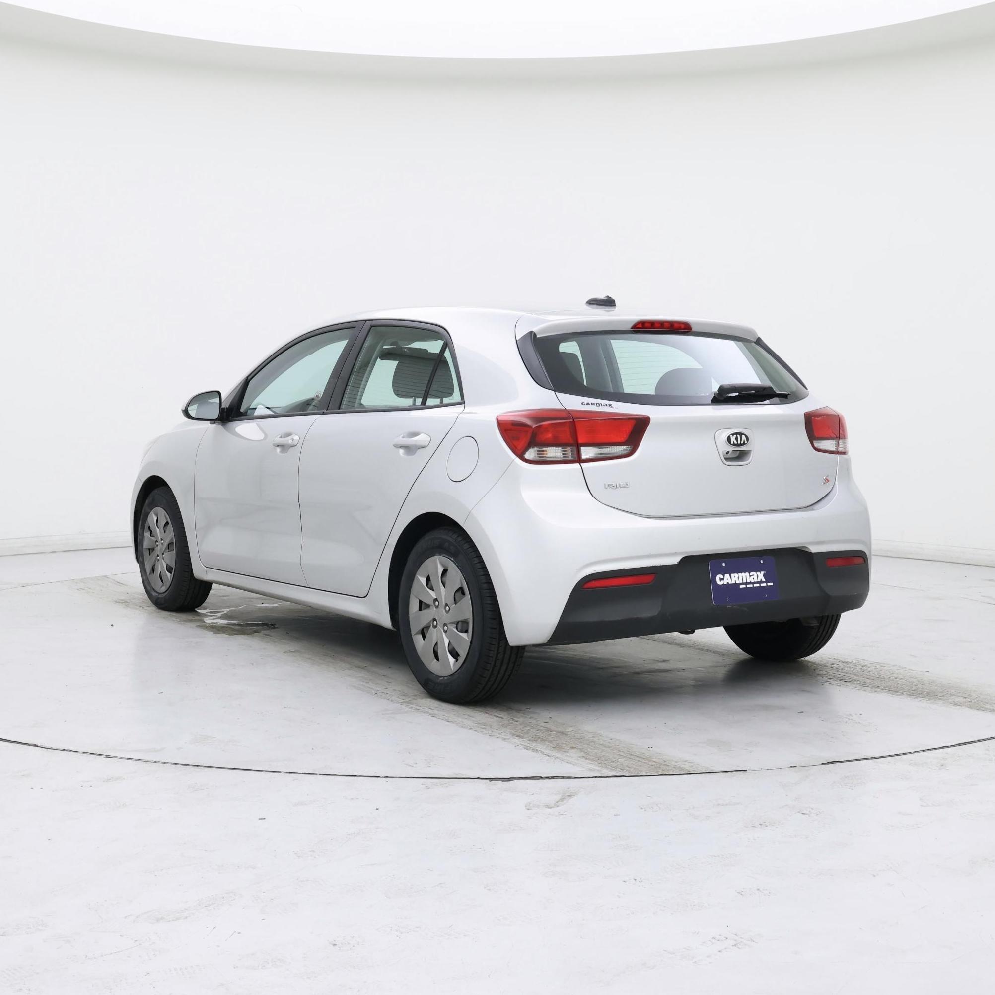 Thumbnail: 2020 Kia Rio5 - 2