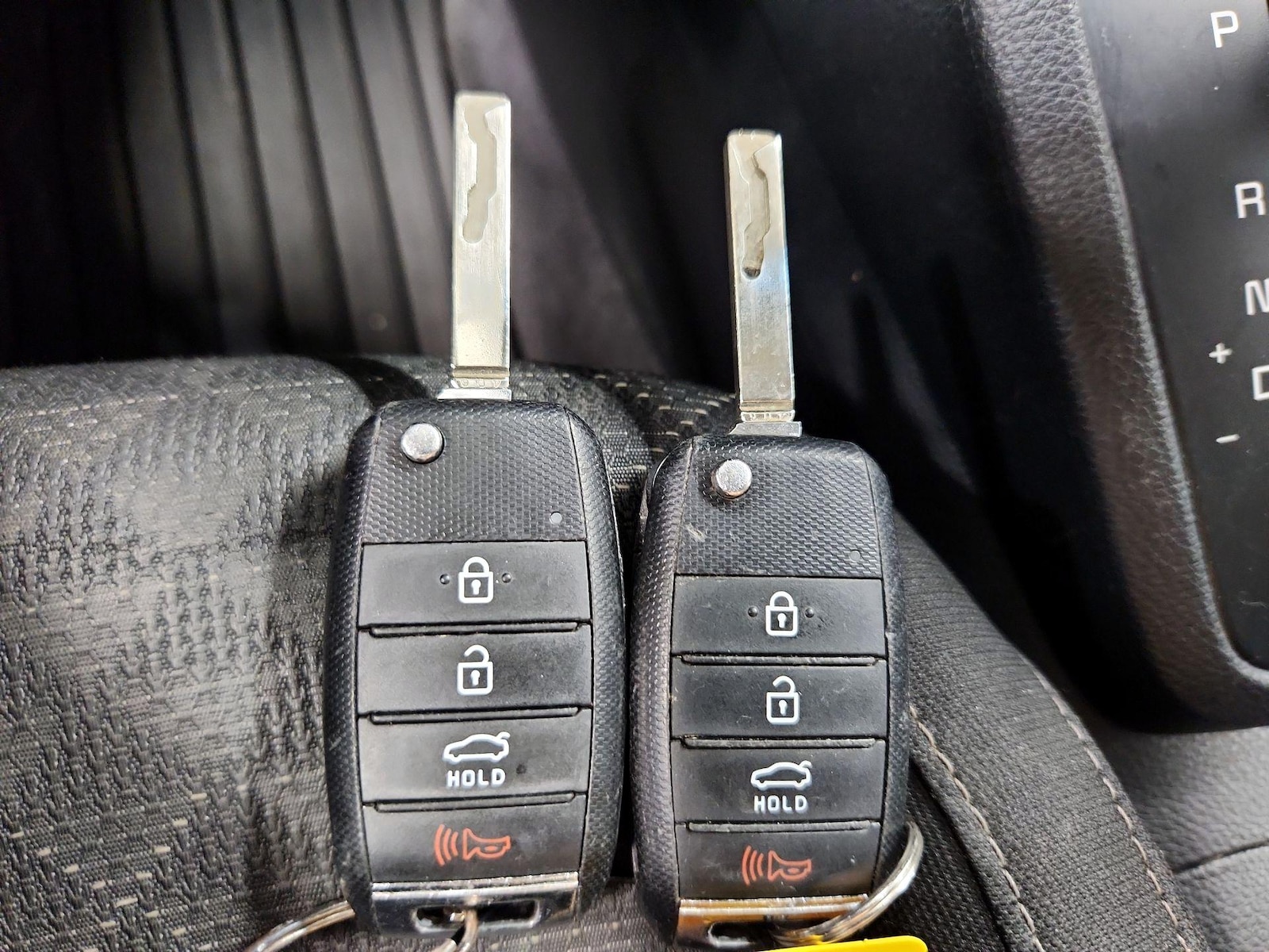 2020 Kia Rio 5-Door S - Photo 23