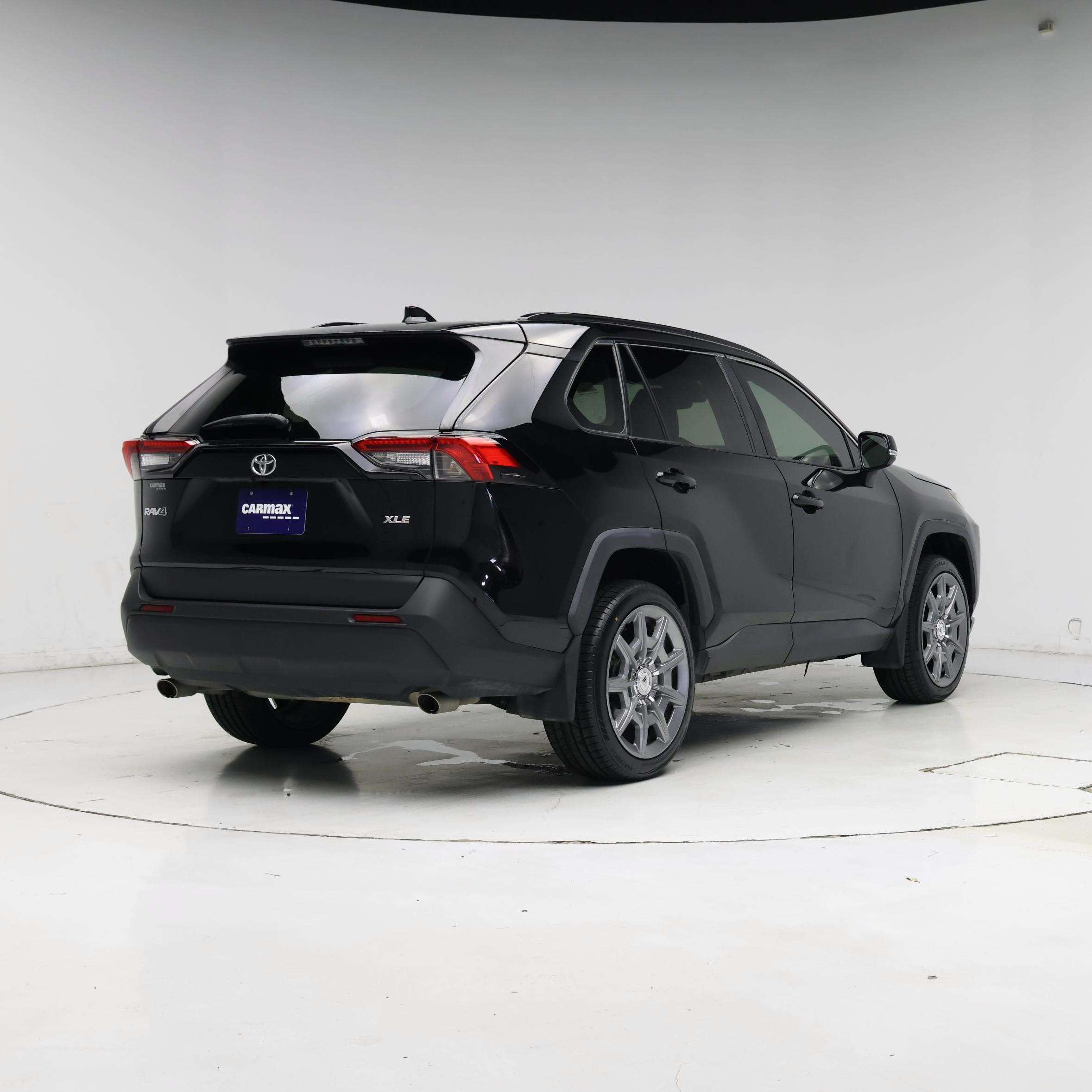 Thumbnail: 2022 Toyota RAV4 - 8