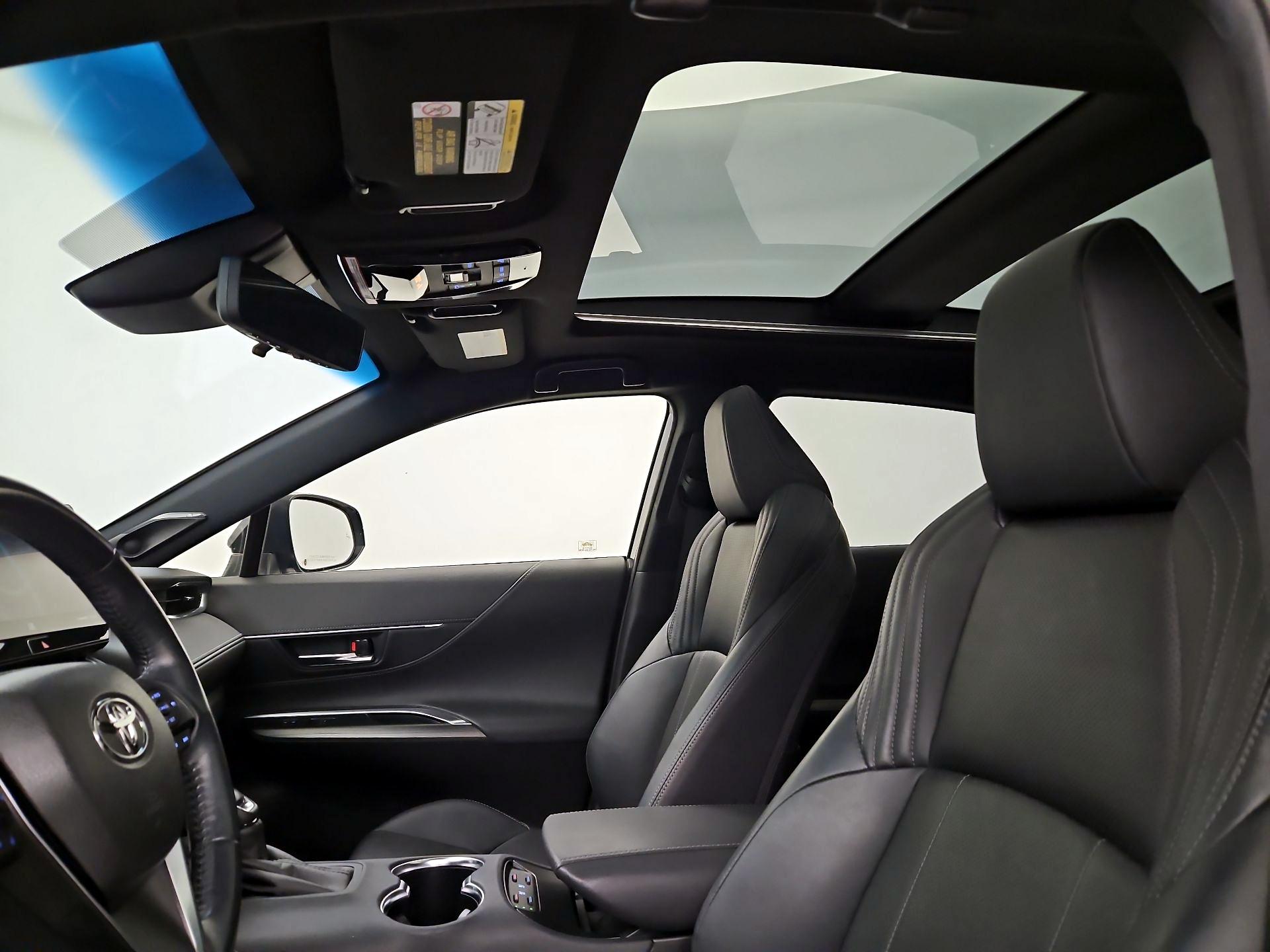 Thumbnail: 2021 Toyota Venza - 20
