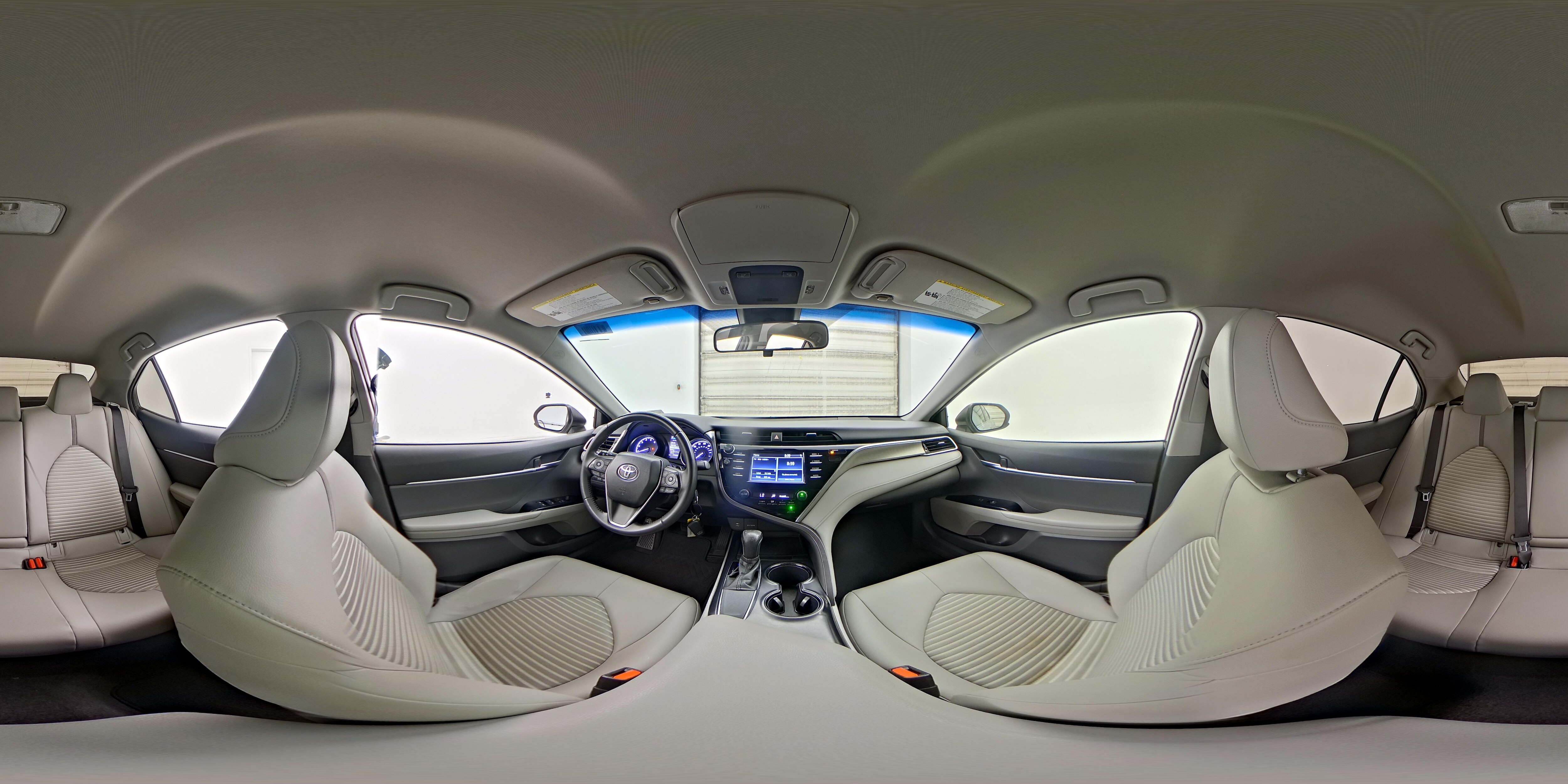 2018 Toyota Camry SE - Photo 25