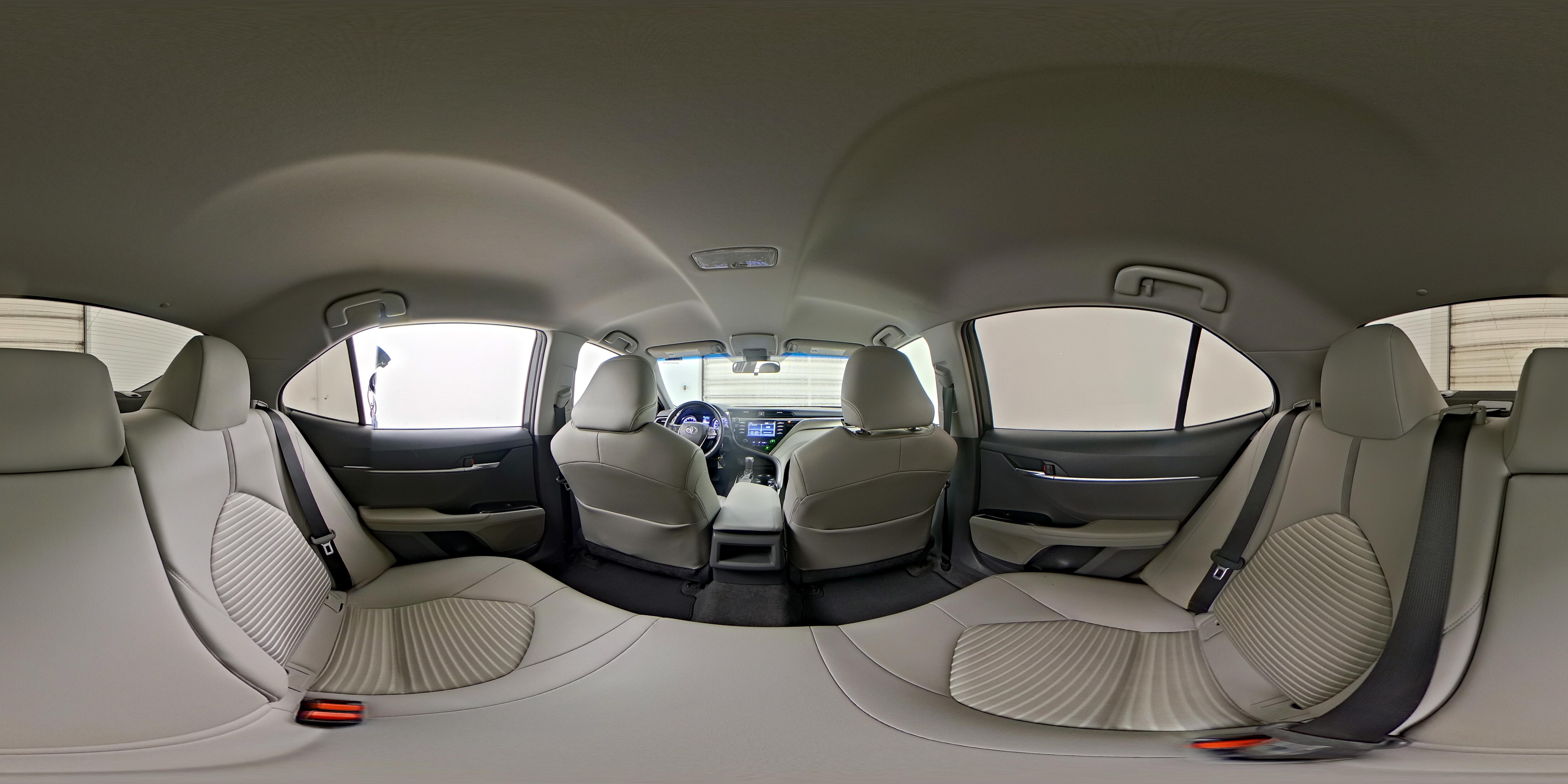 2018 Toyota Camry SE - Photo 26