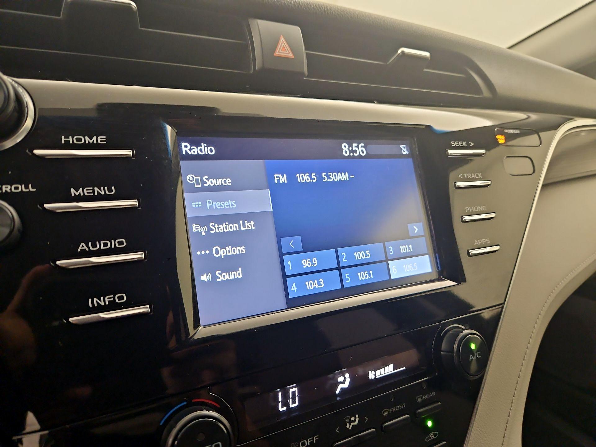 Thumbnail: 2018 Toyota Camry - 15