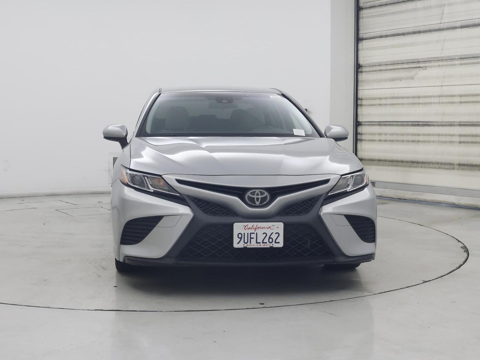 2018 Toyota Camry SE - Photo 6