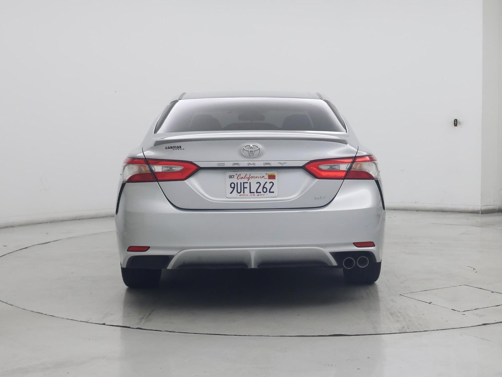 2018 Toyota Camry SE - Photo 7