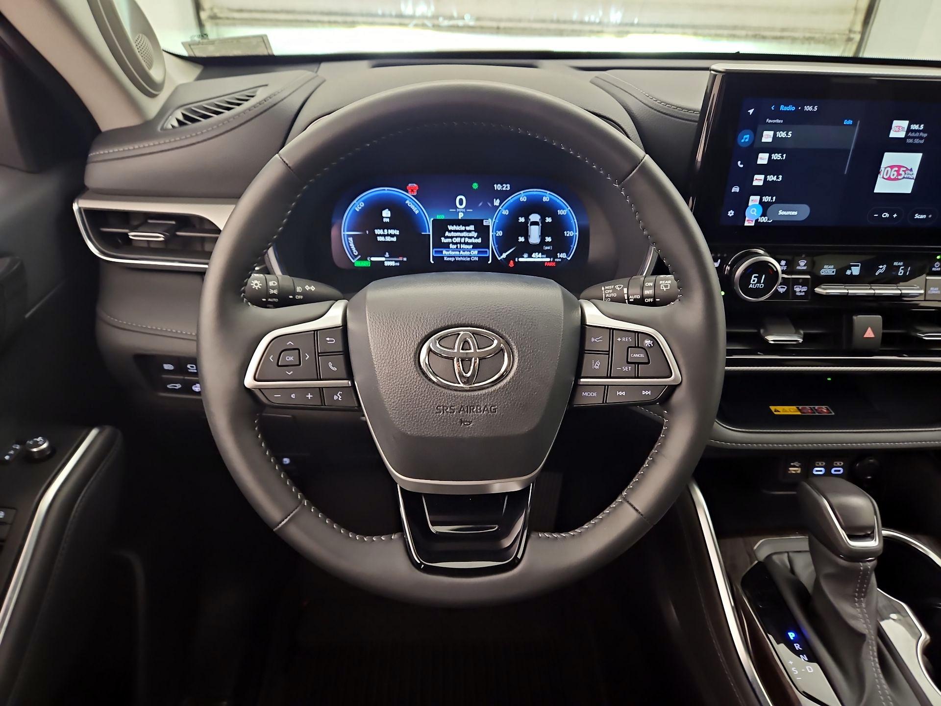 Thumbnail: 2026 Toyota Highlander - 10