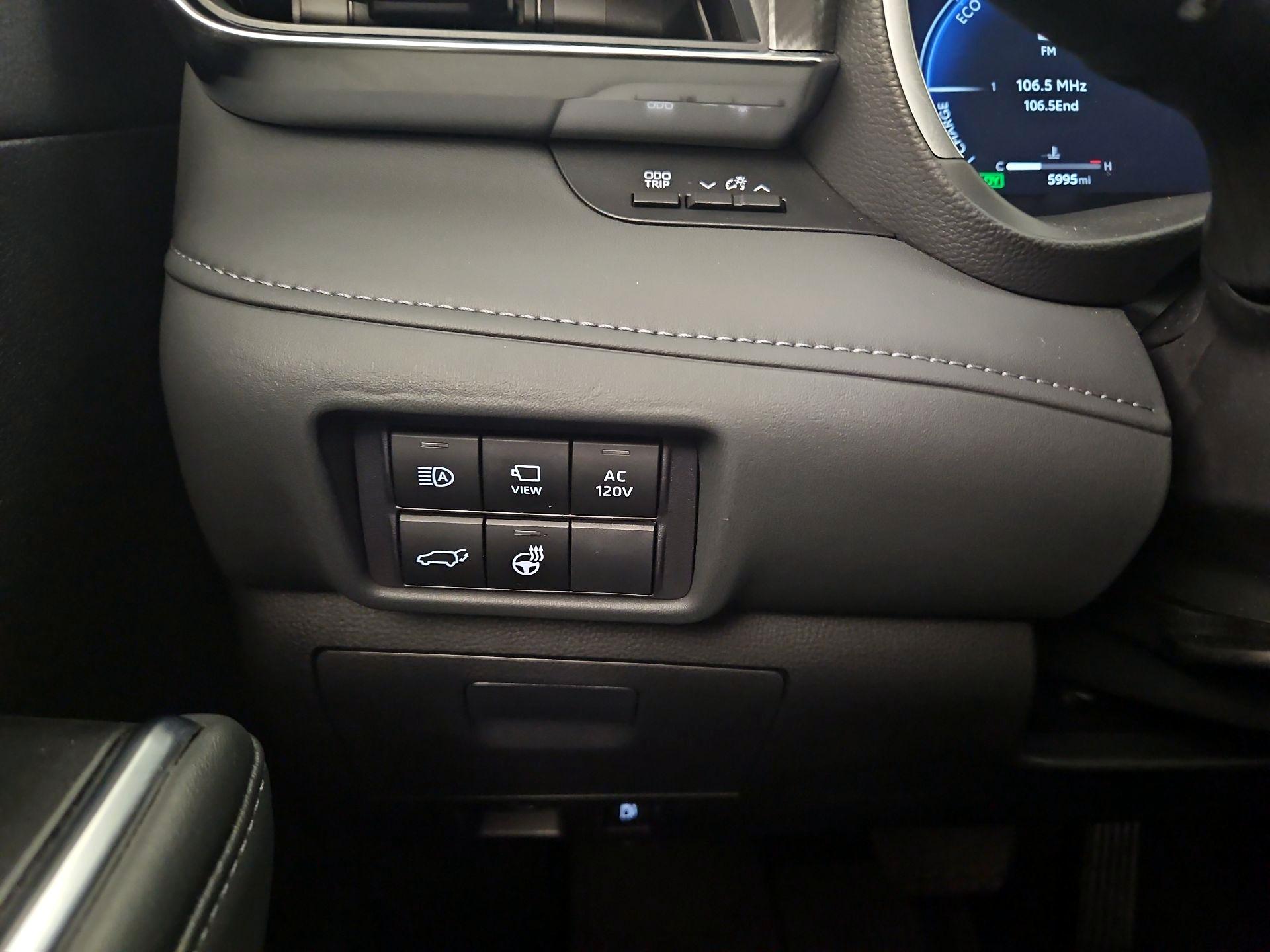 Thumbnail: 2026 Toyota Highlander - 13