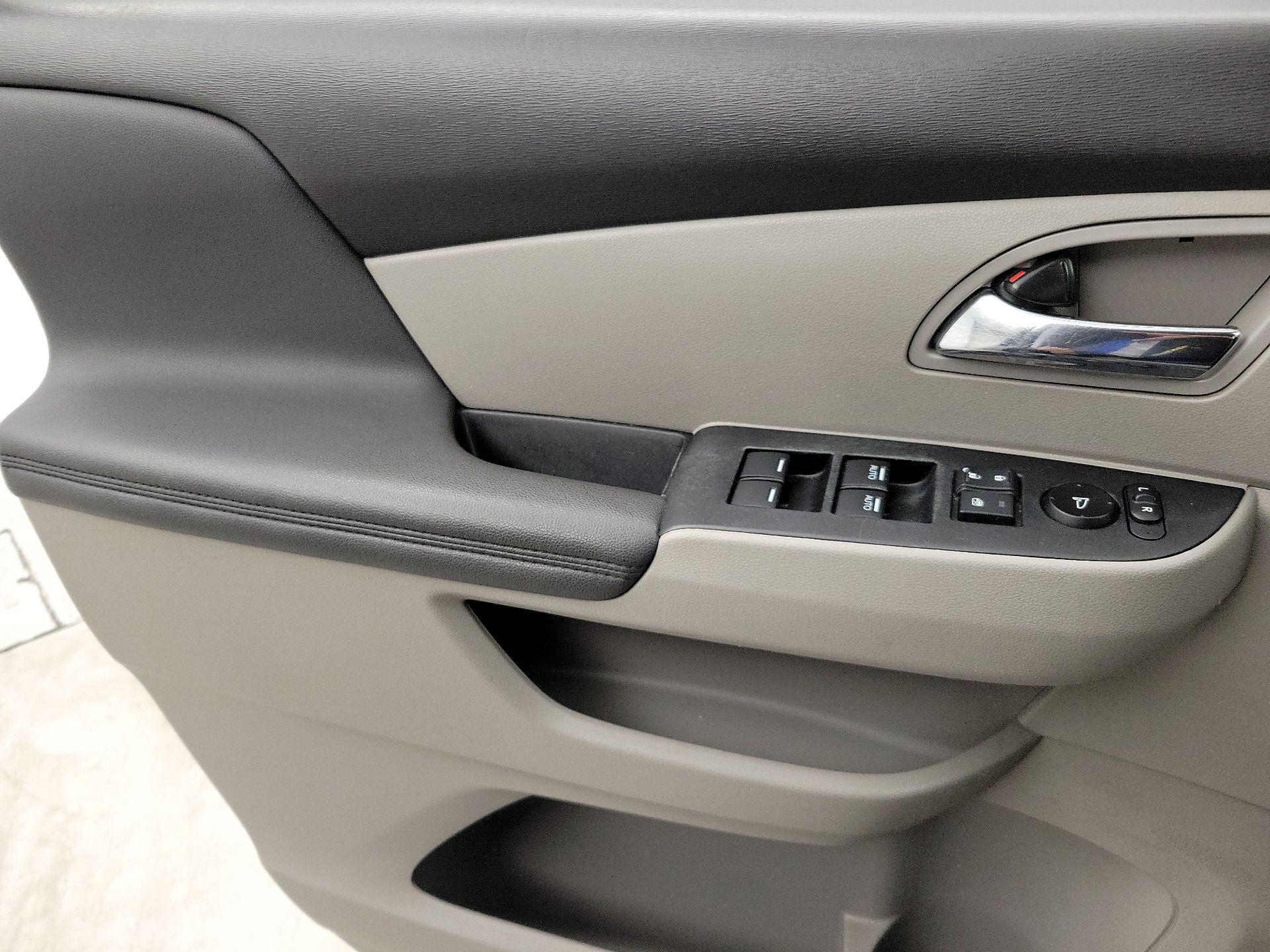 Thumbnail: 2017 Honda Odyssey - 12