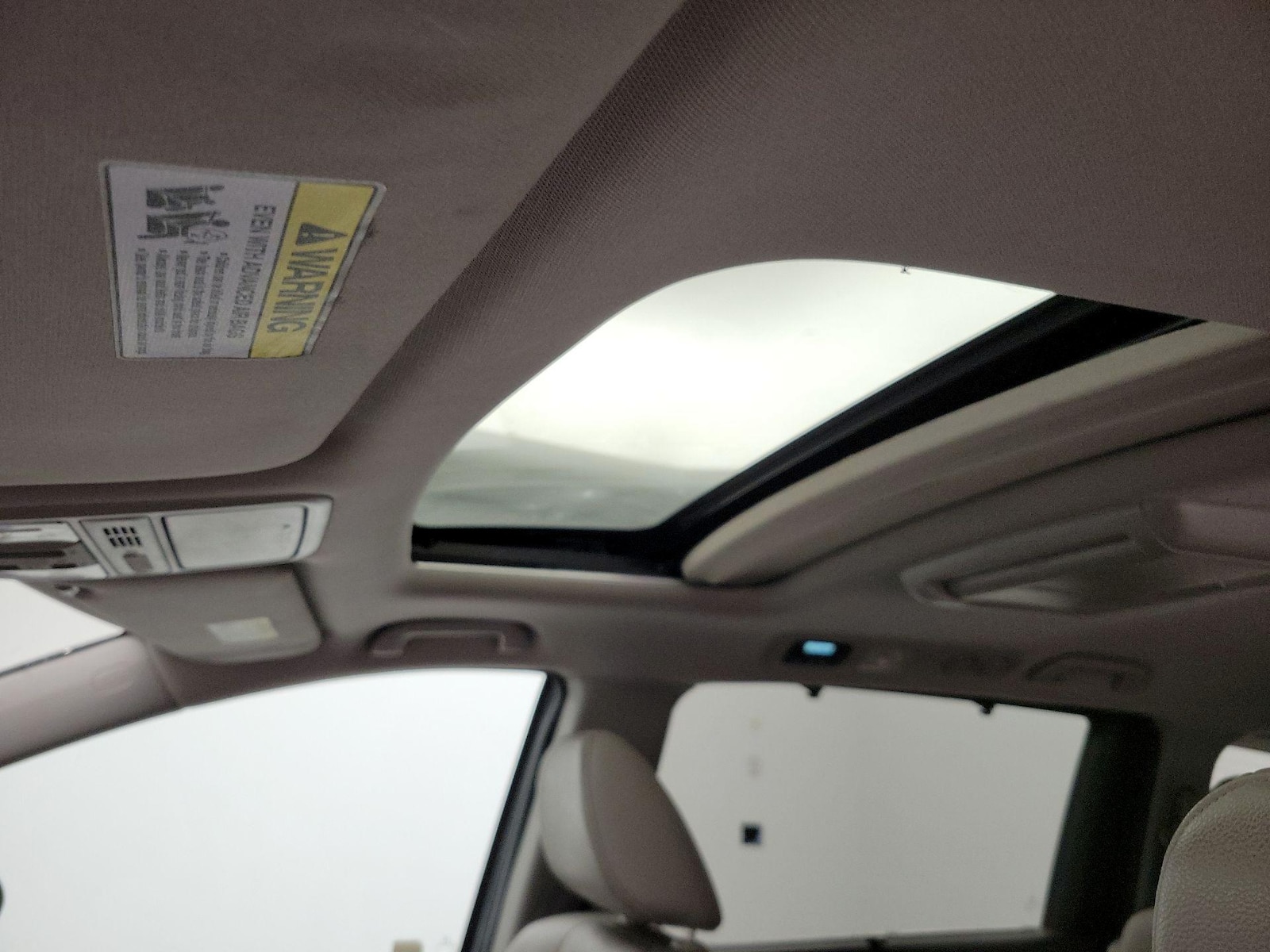Sunroof(s) & Overhead Airbags