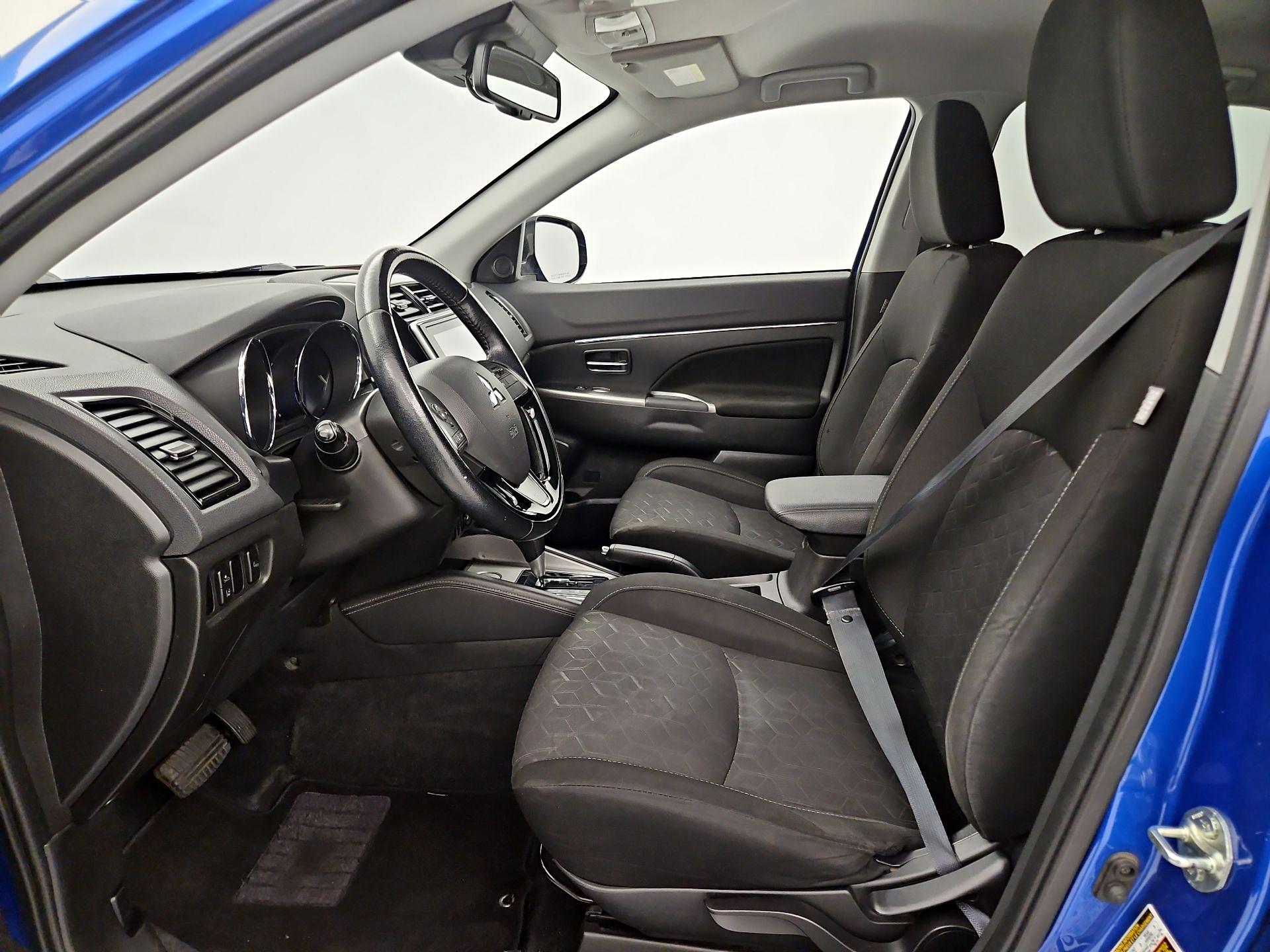 Thumbnail: 2021 Mitsubishi Outlander Sport - 11