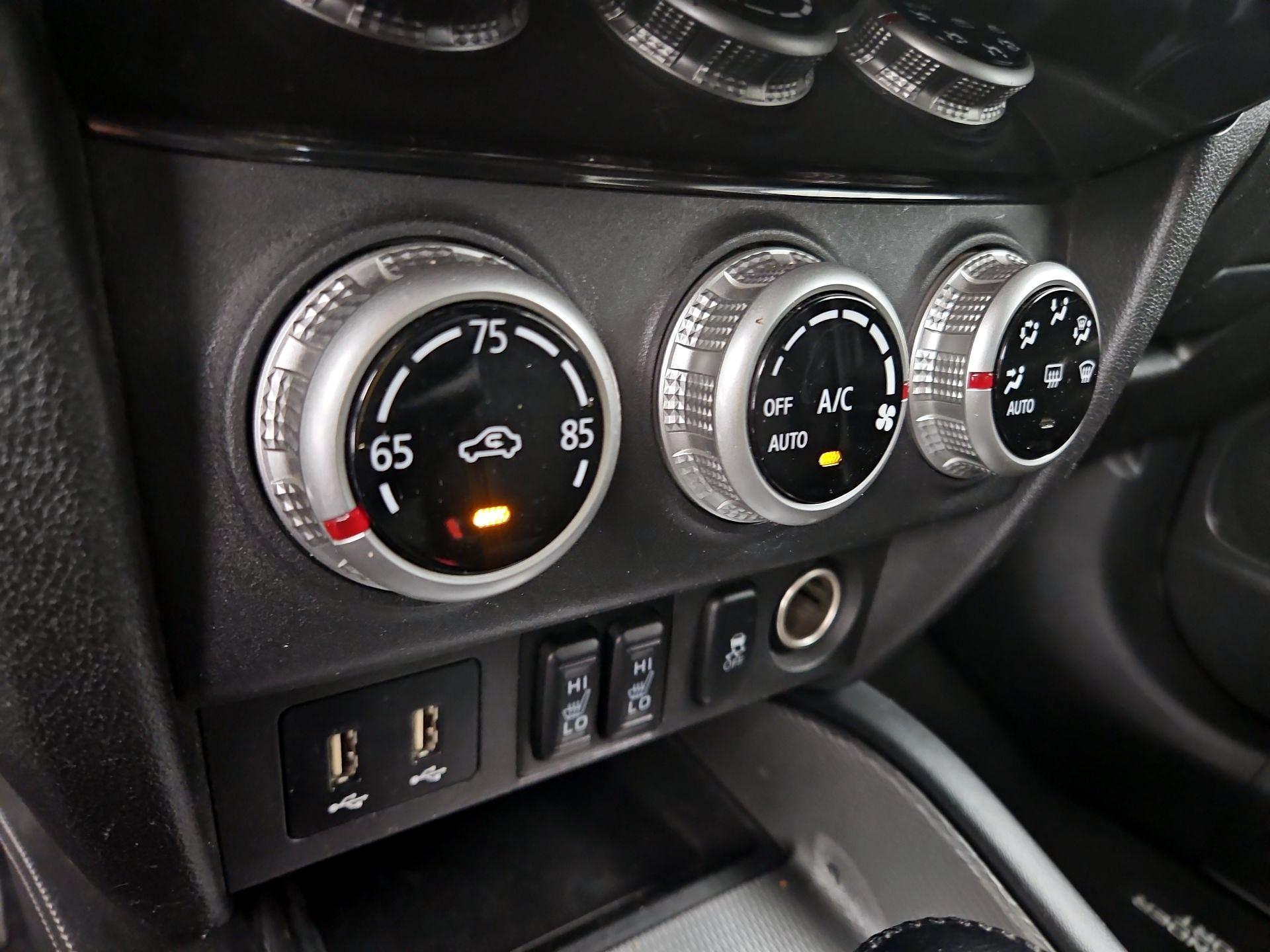 Thumbnail: 2021 Mitsubishi Outlander Sport - 16