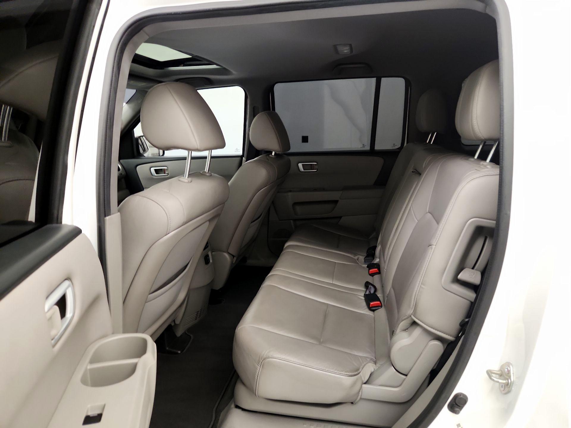 Thumbnail: 2015 Honda Pilot - 20