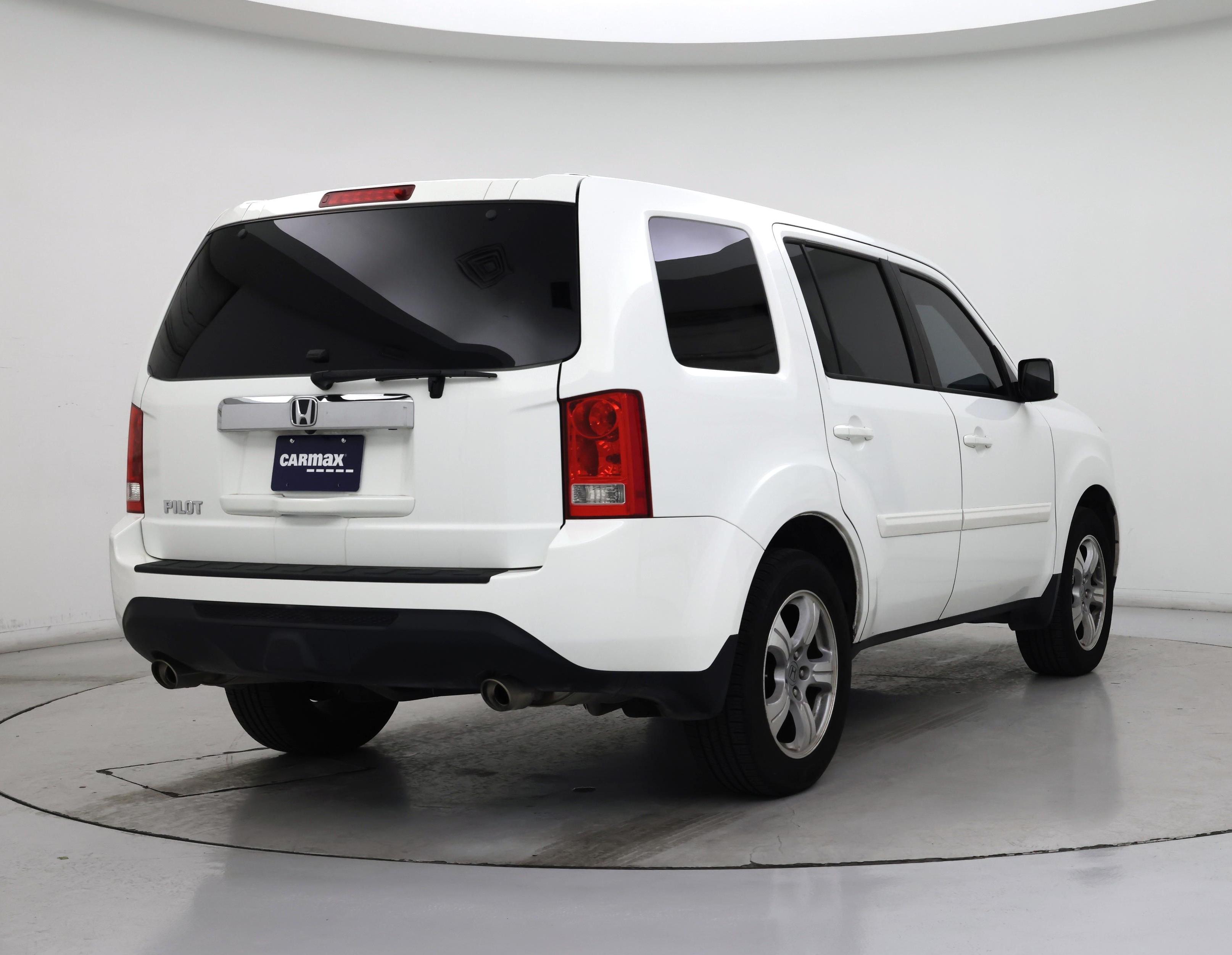 Thumbnail: 2015 Honda Pilot - 8