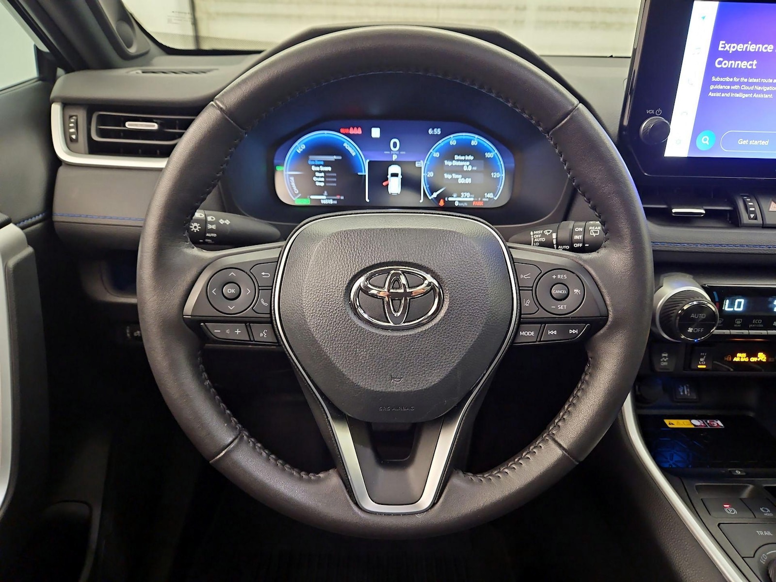 2024 Toyota RAV4 XSE - Photo 11
