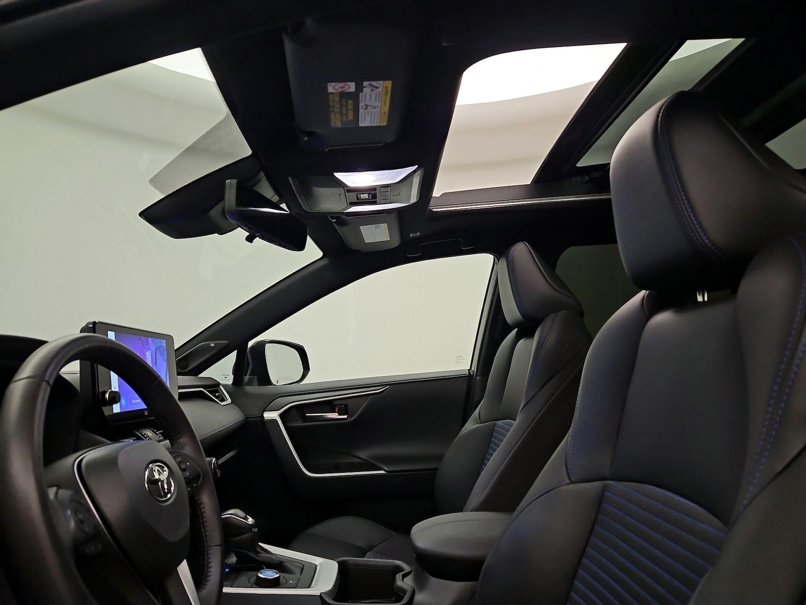 2024 Toyota RAV4 XSE - Photo 20