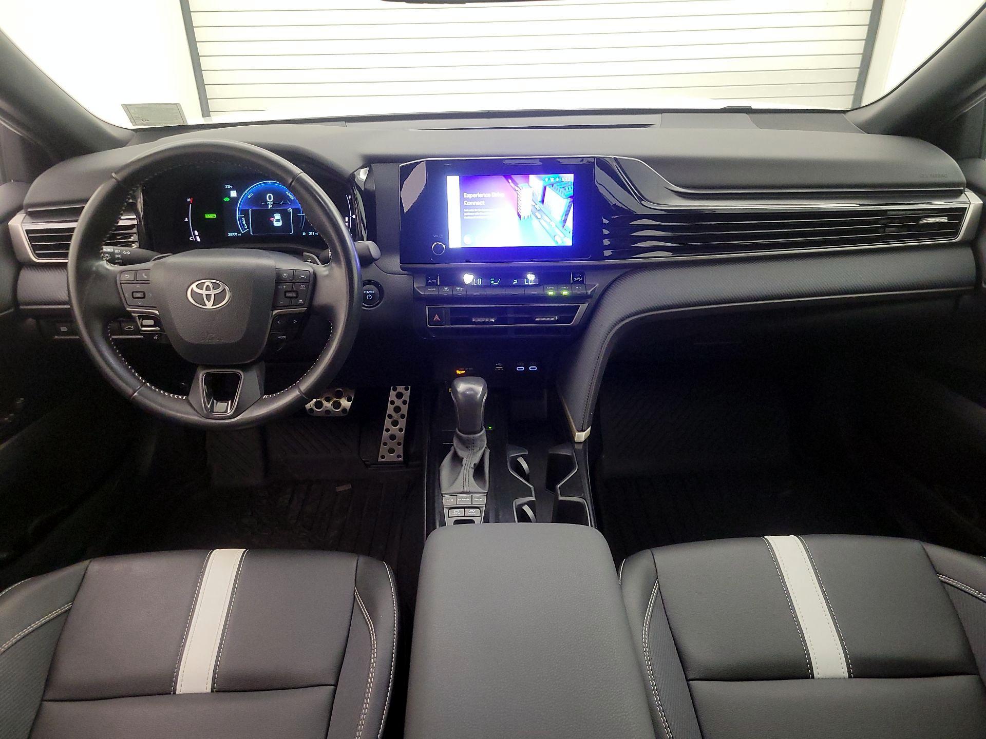 Thumbnail: 2025 Toyota Camry - 9