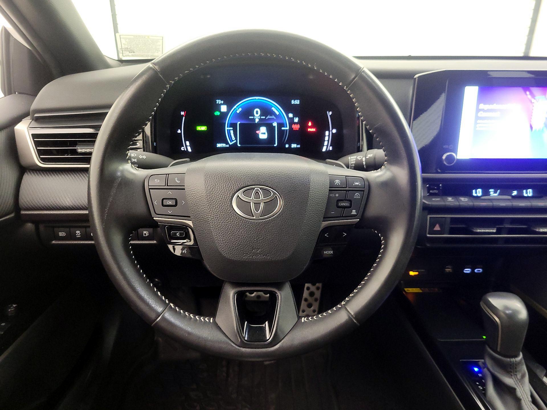 Thumbnail: 2025 Toyota Camry - 10
