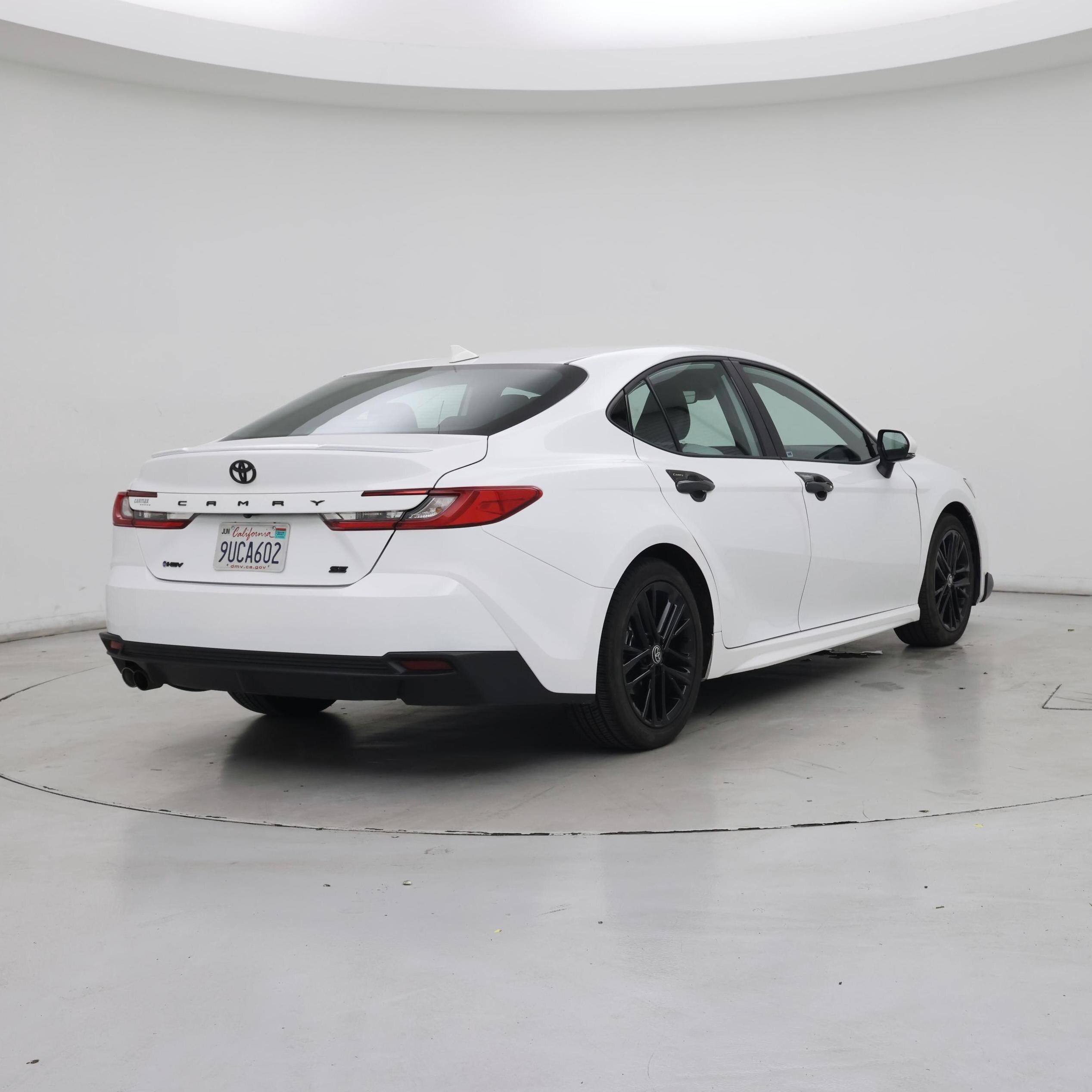 Thumbnail: 2025 Toyota Camry - 8