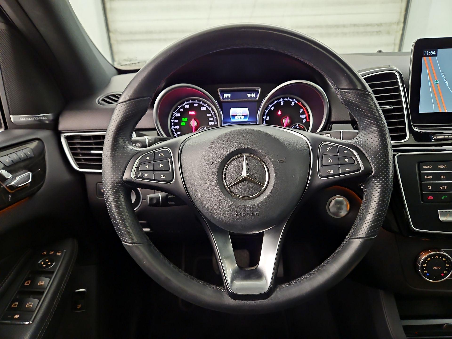 Thumbnail: 2017 Mercedes-Benz GLE - 10