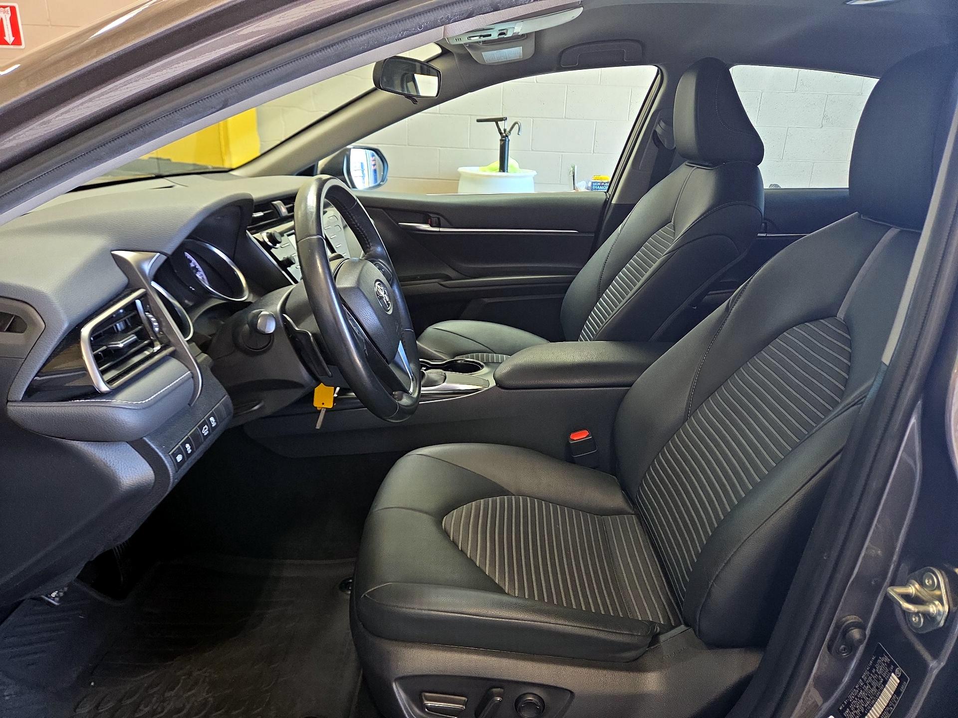 Thumbnail: 2020 Toyota Camry - 9