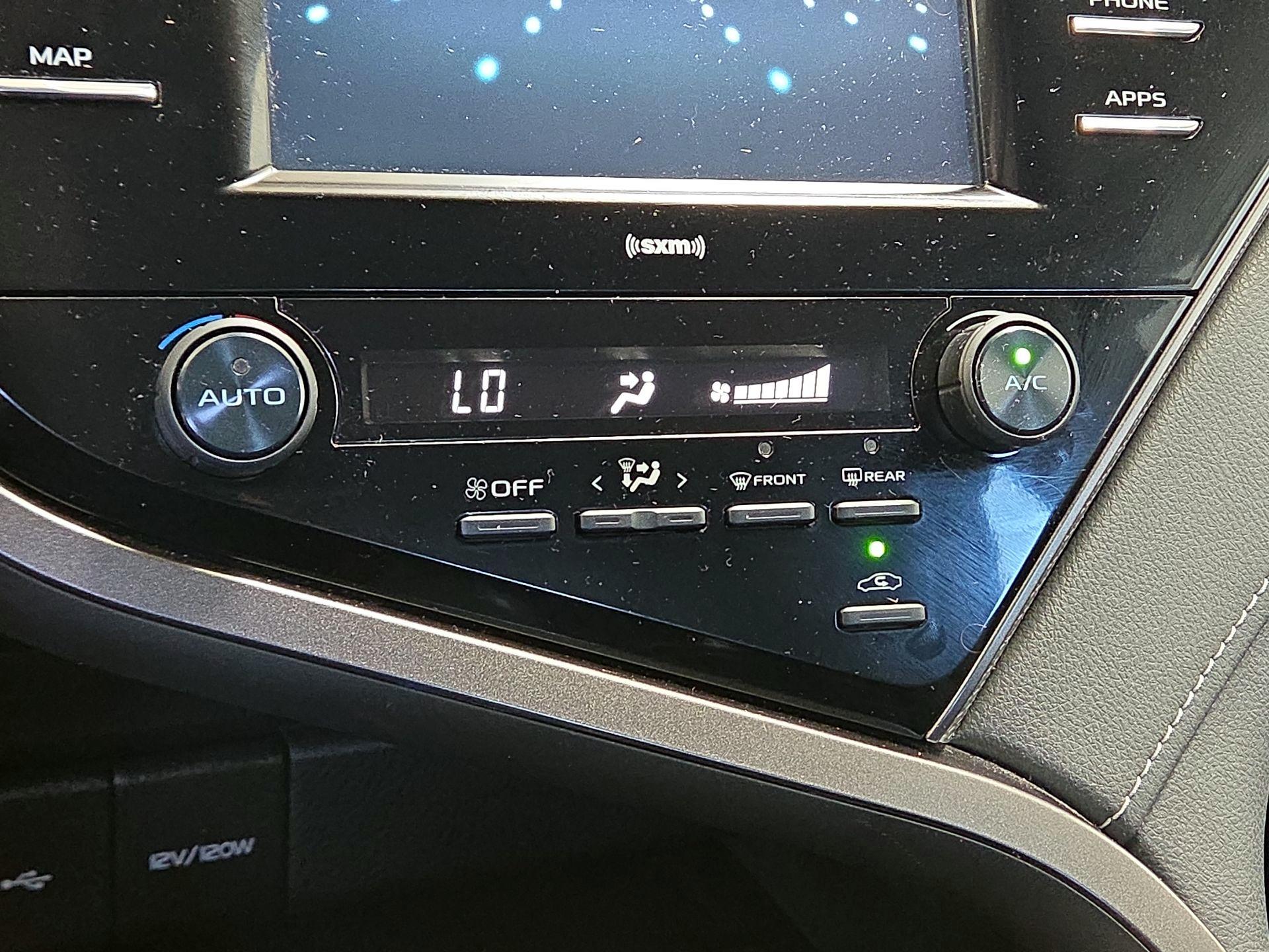 Thumbnail: 2020 Toyota Camry - 14