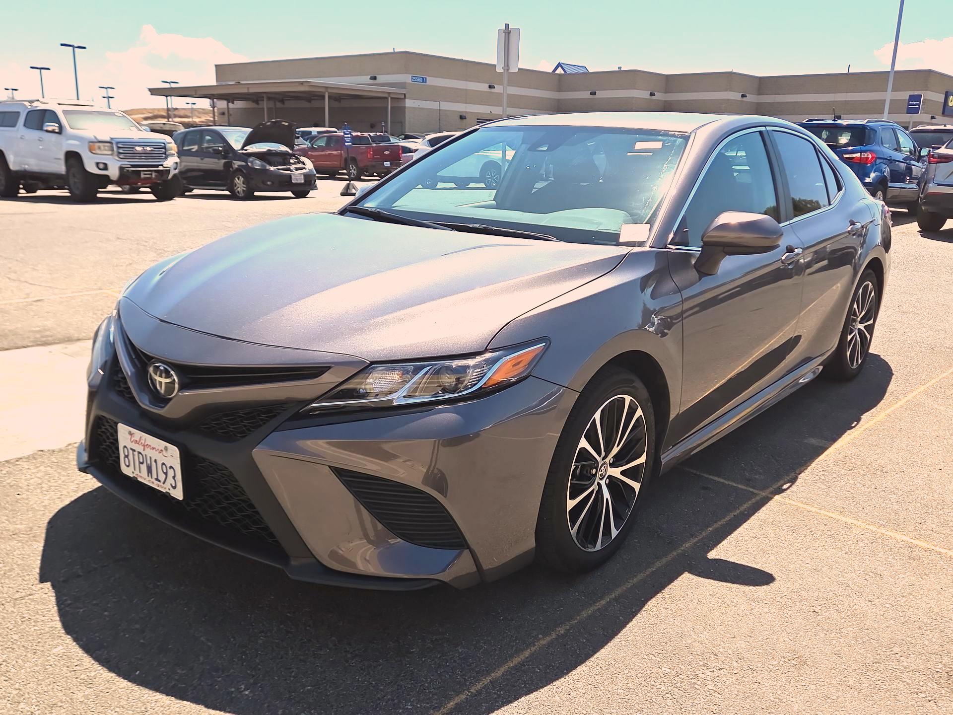 Thumbnail: 2020 Toyota Camry - 3
