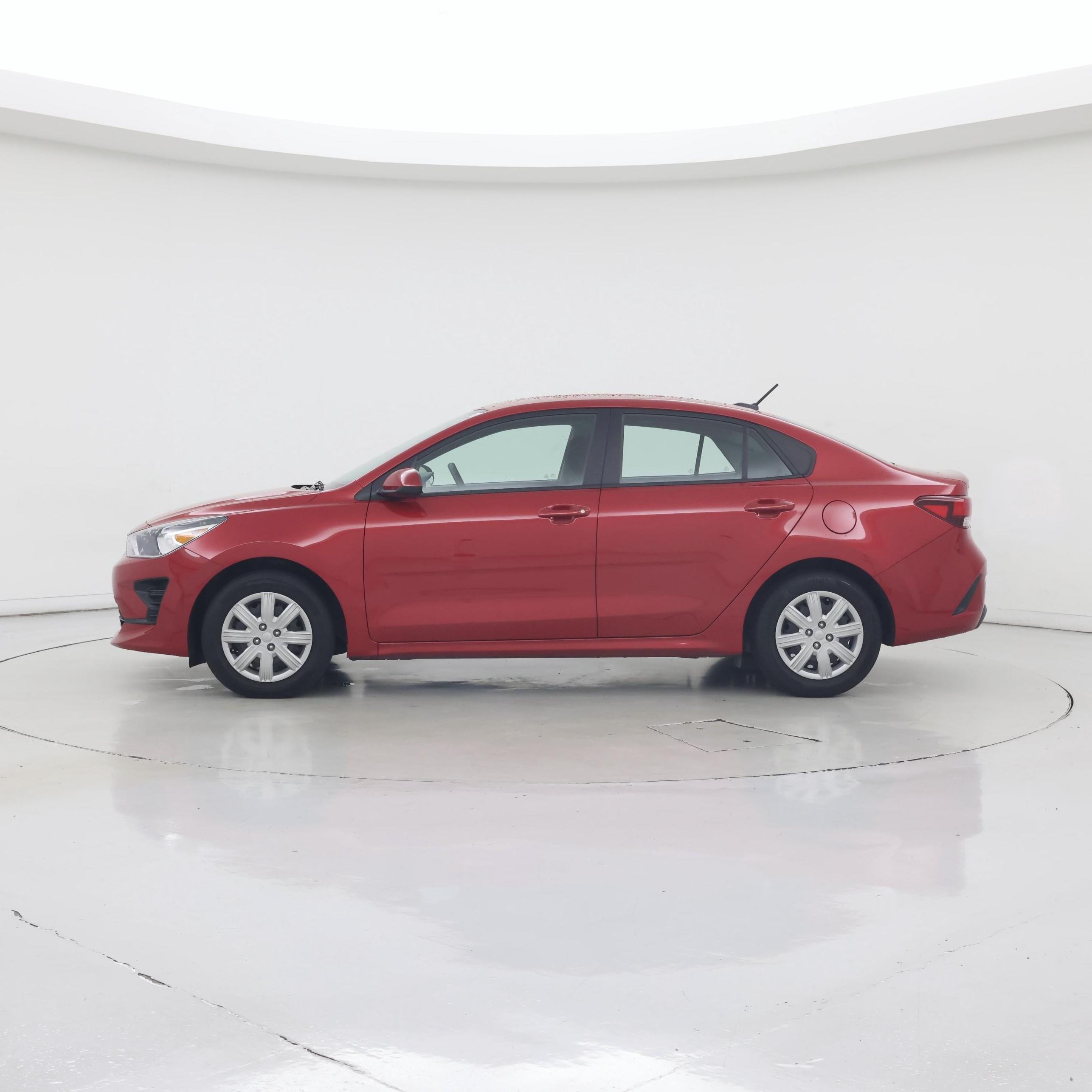 Thumbnail: 2022 Kia Rio - 3