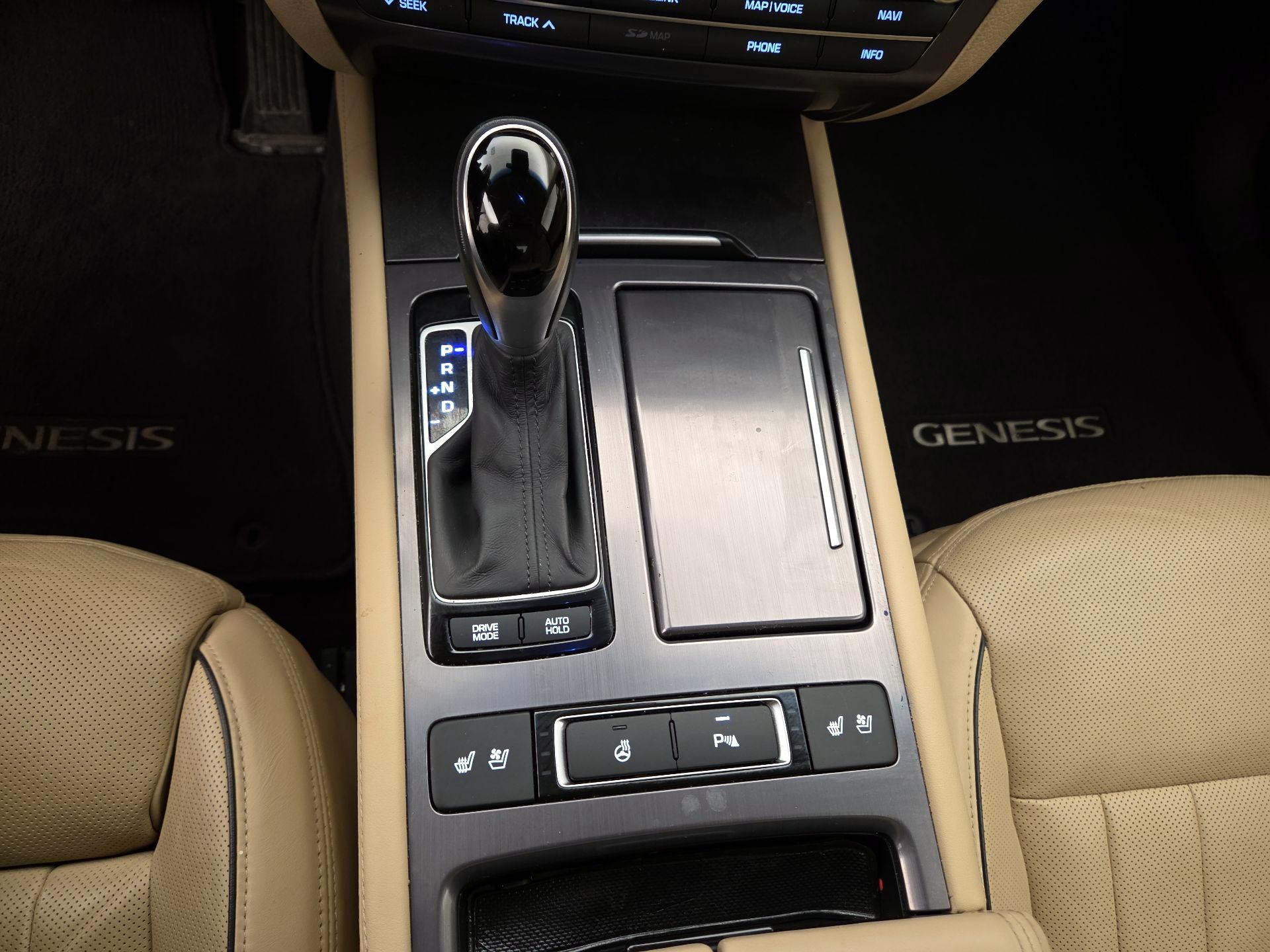 Thumbnail: 2016 Hyundai Genesis - 17