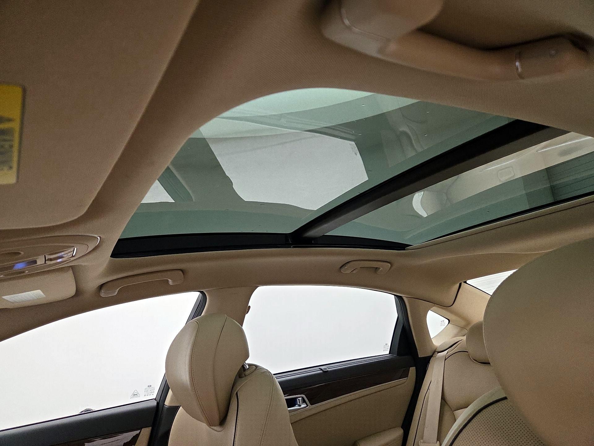 Thumbnail: 2016 Hyundai Genesis - 19