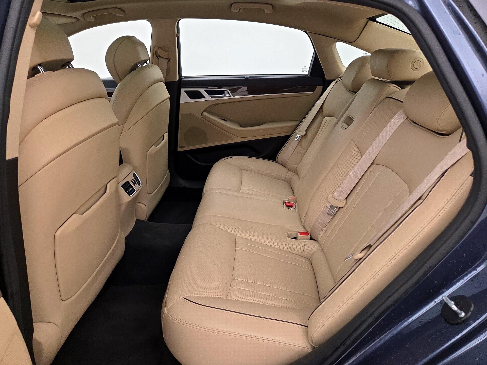 Thumbnail: 2016 Hyundai Genesis - 20