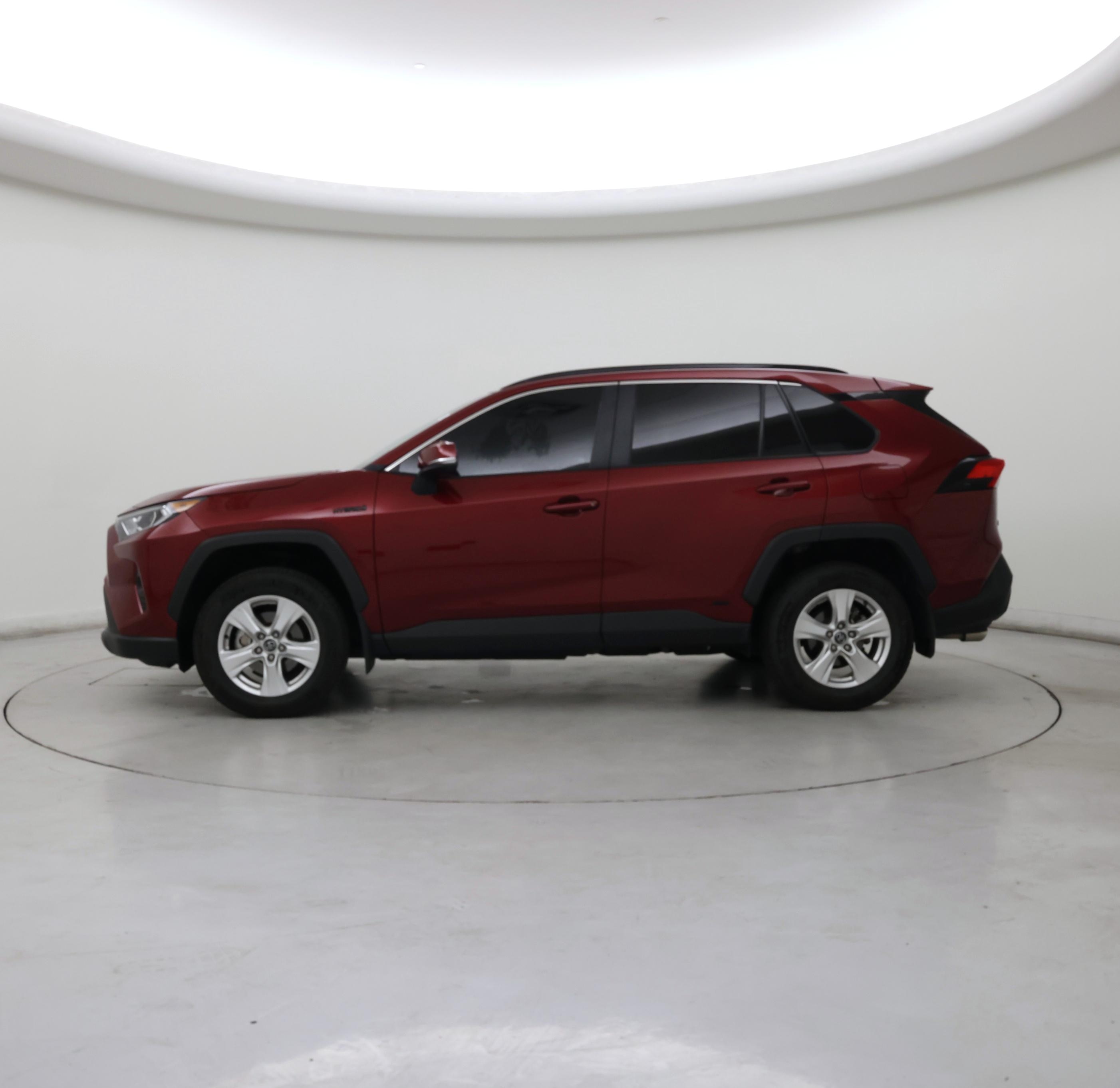Thumbnail: 2020 Toyota RAV4 - 3