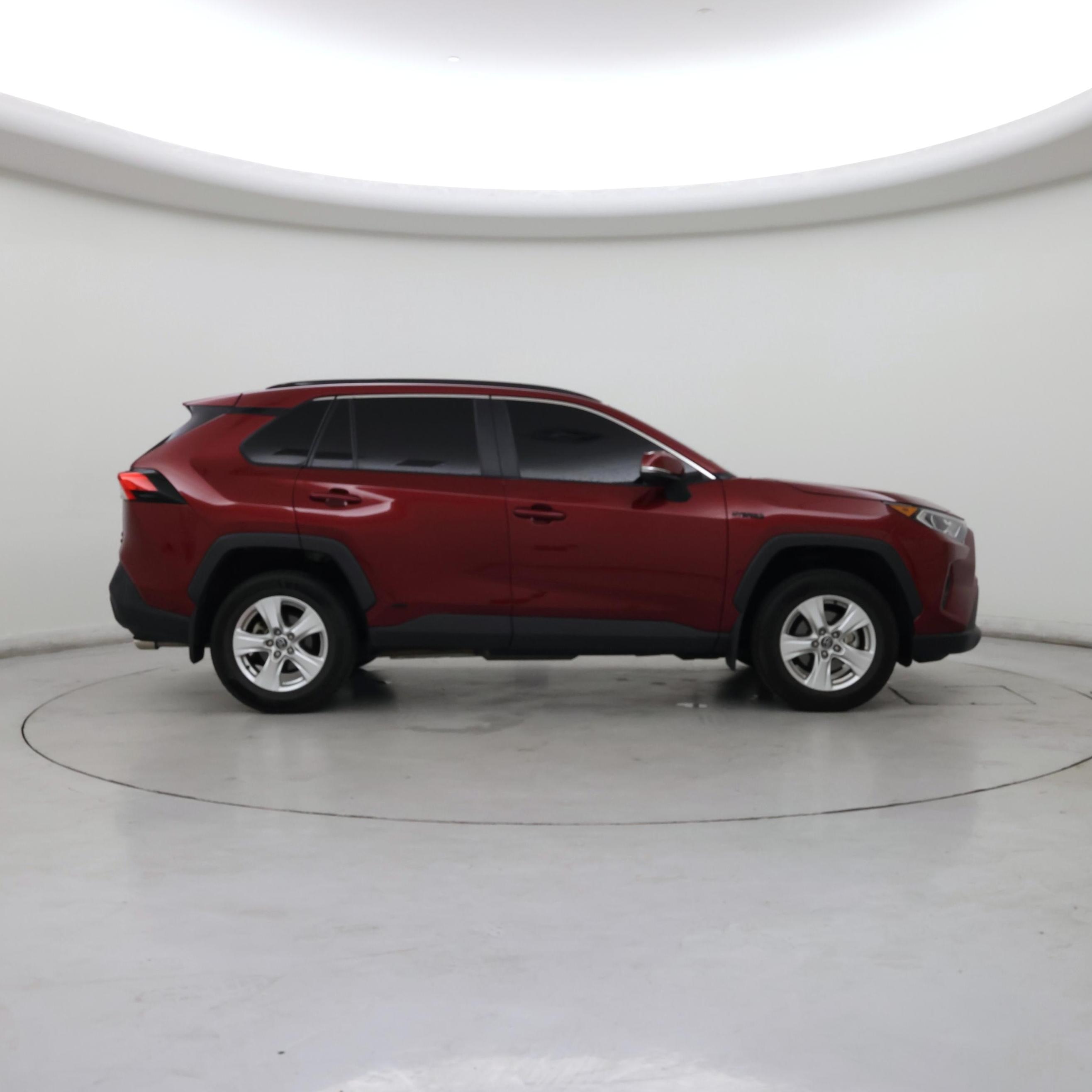 Thumbnail: 2020 Toyota RAV4 - 7