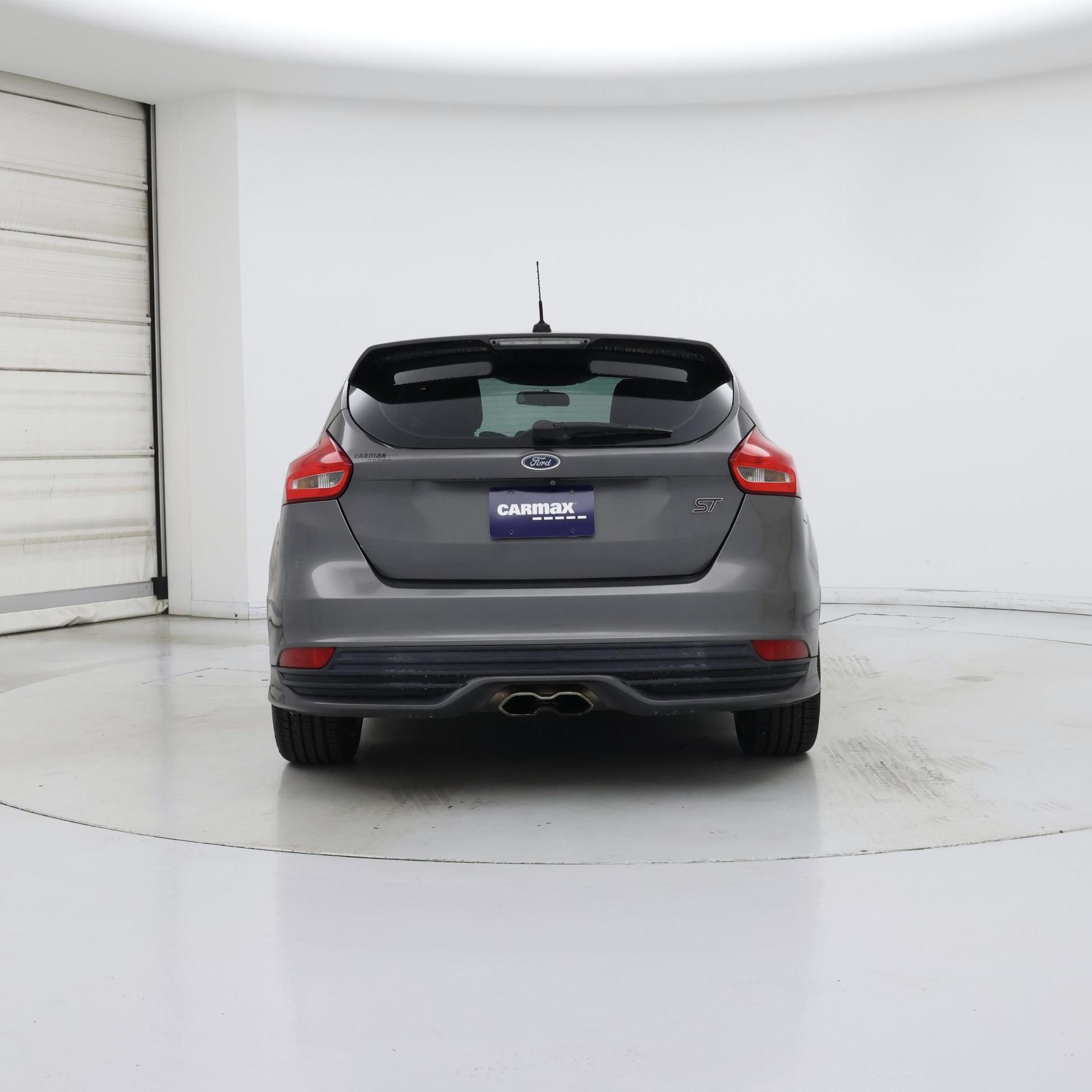 Thumbnail: 2015 Ford Focus - 6