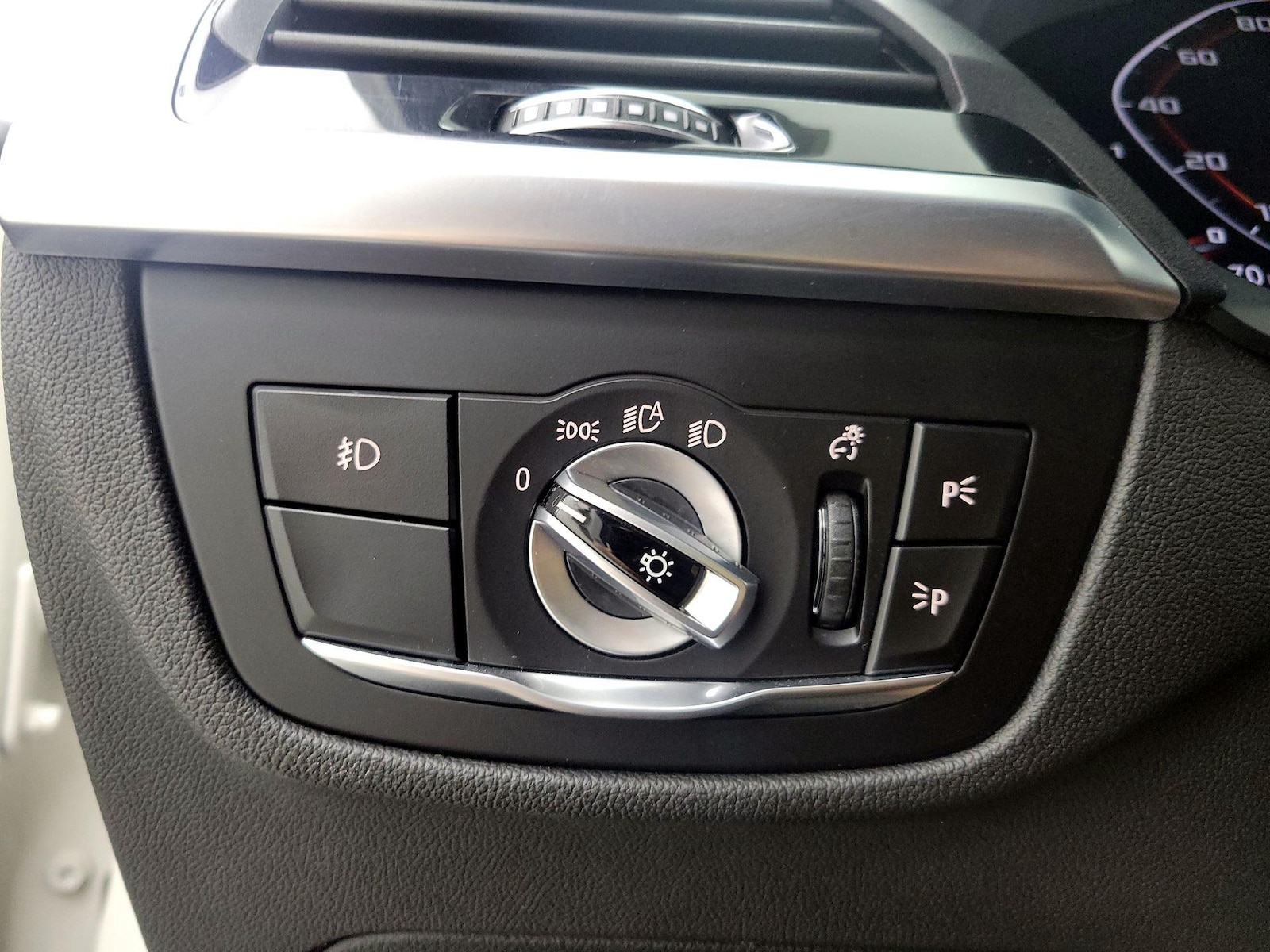 2021 BMW X3 40i - Photo 14