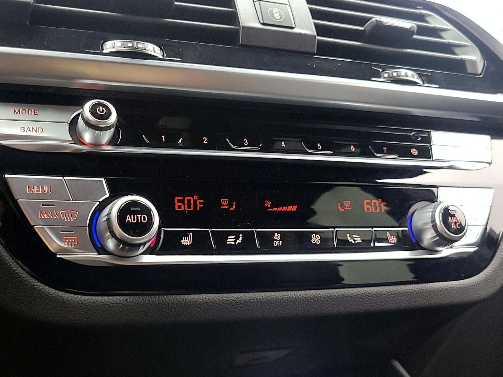 2021 BMW X3 40i - Photo 18