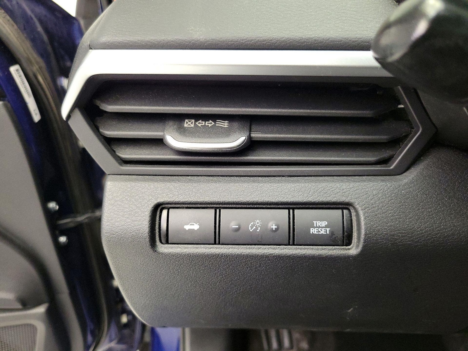 2019 Nissan Altima SR - Photo 14