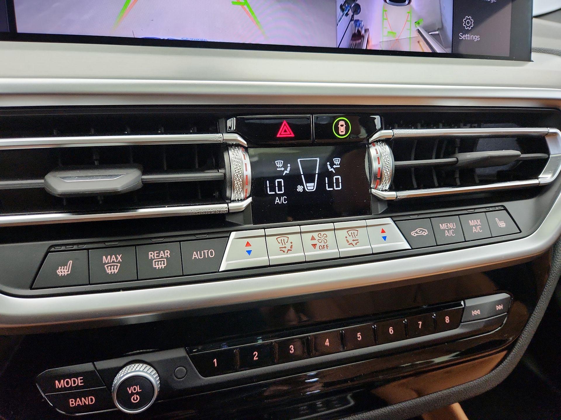 Thumbnail: 2023 BMW X4 - 17