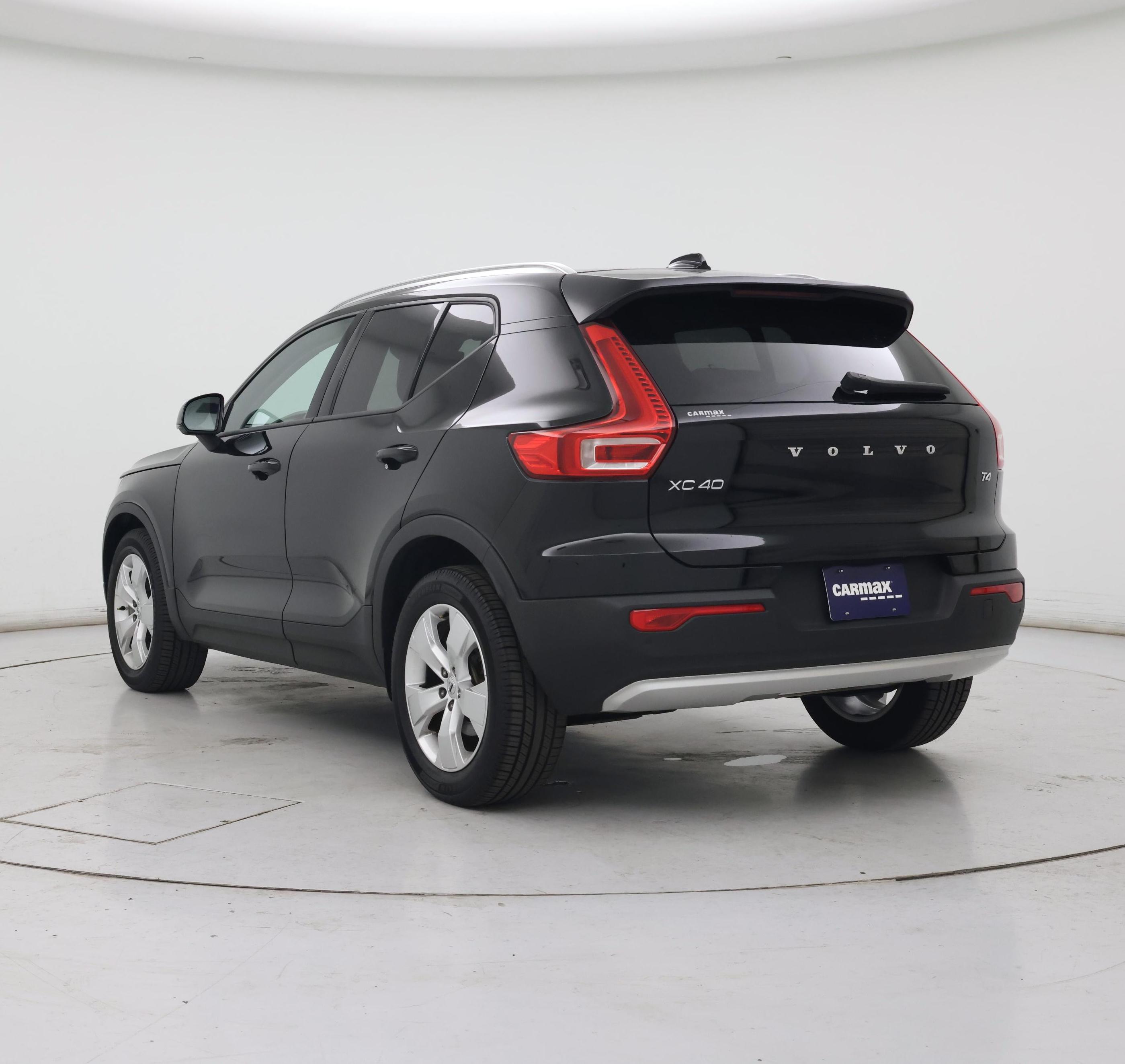 Thumbnail: 2021 Volvo XC40 - 2