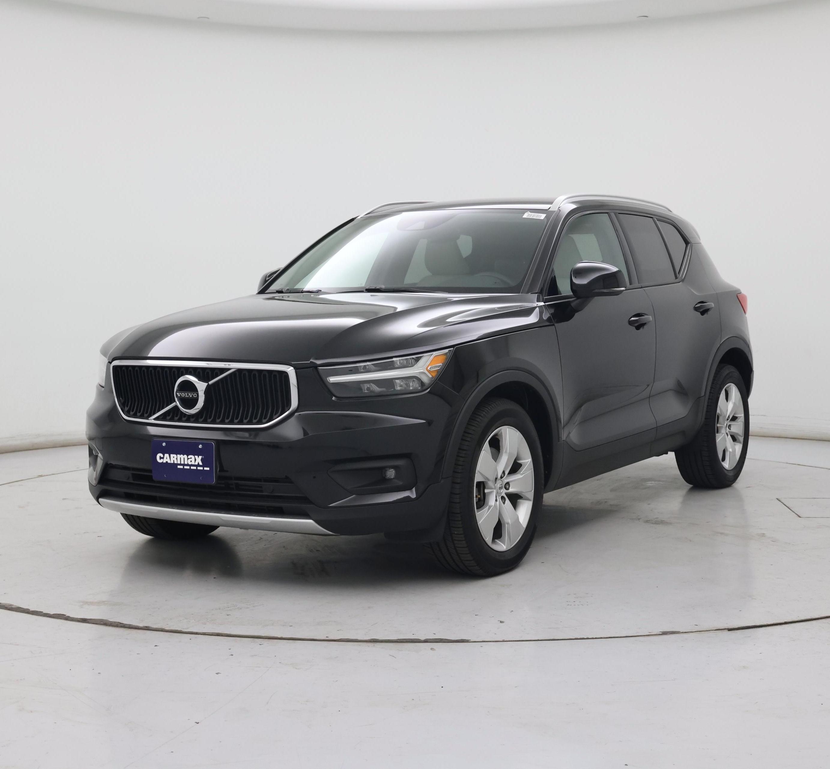 Thumbnail: 2021 Volvo XC40 - 4