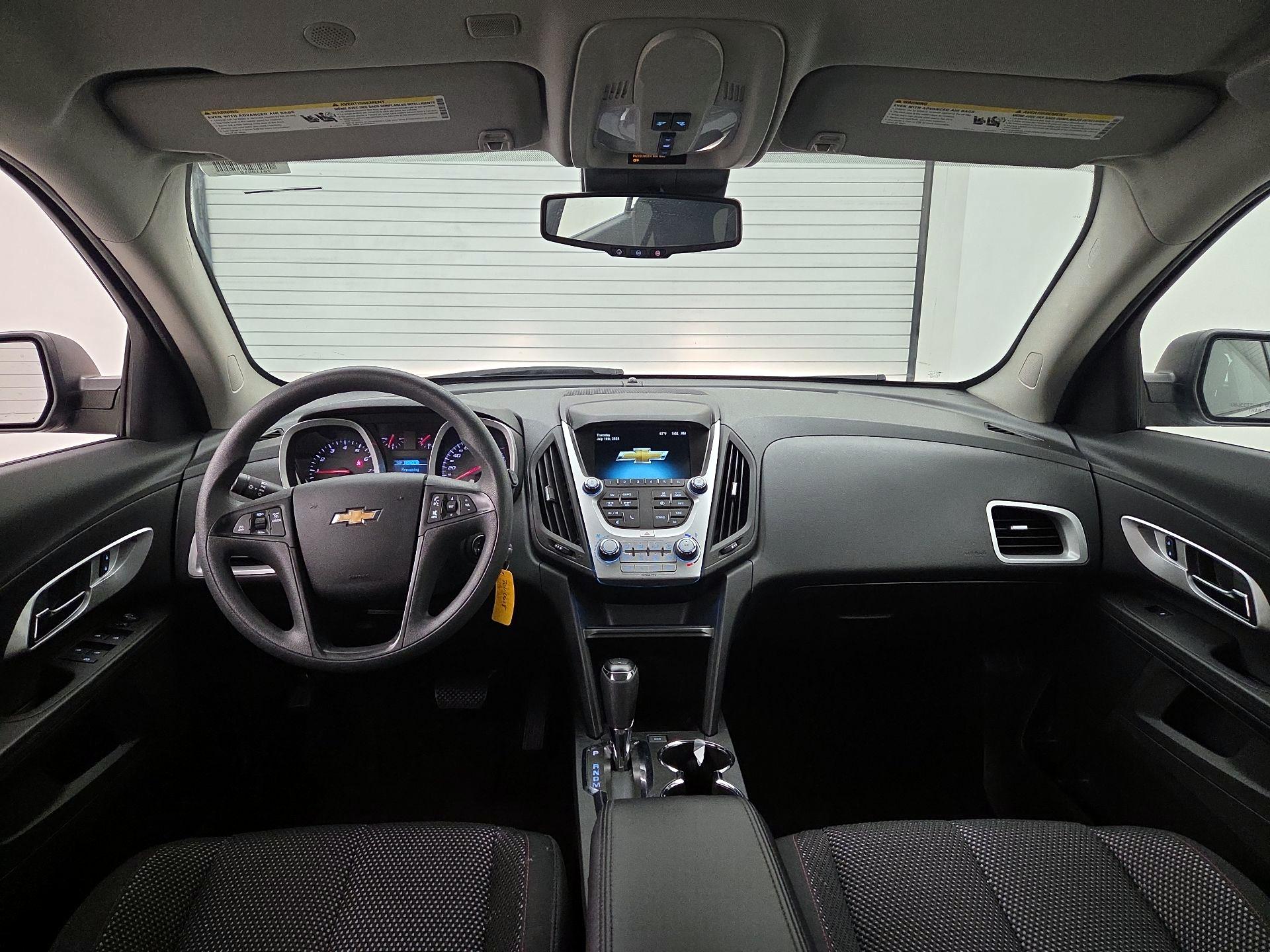 Thumbnail: 2017 Chevrolet Equinox - 9