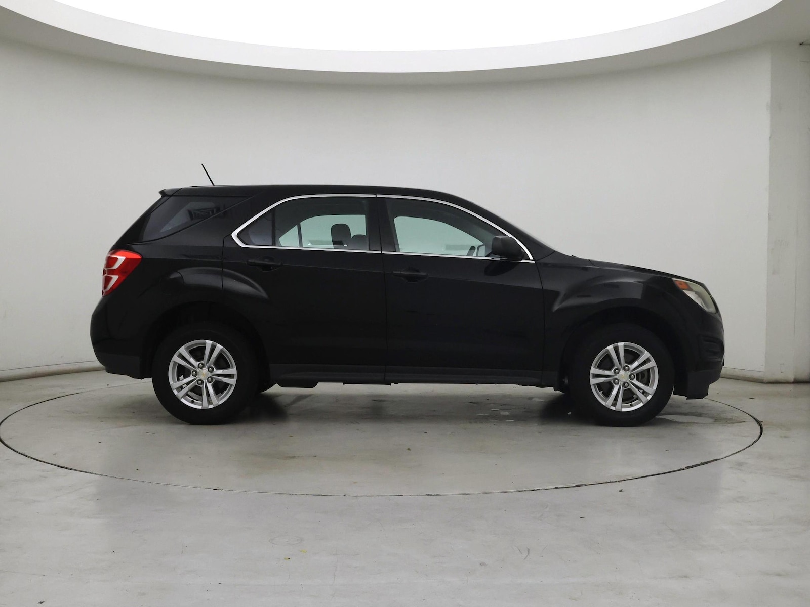 2017 Chevrolet Equinox LS - Photo 8