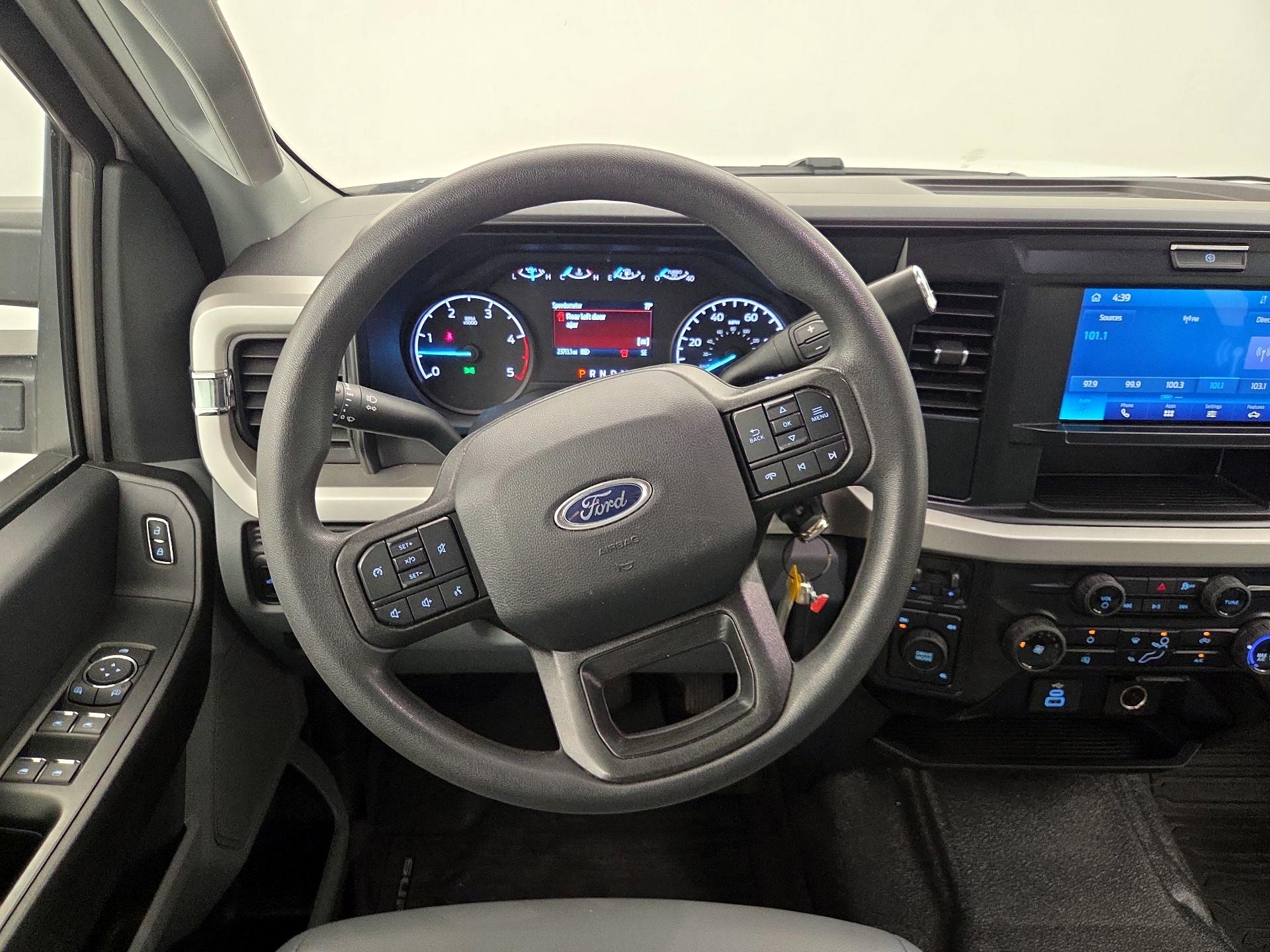 Thumbnail: 2025 Ford F-250 - 10