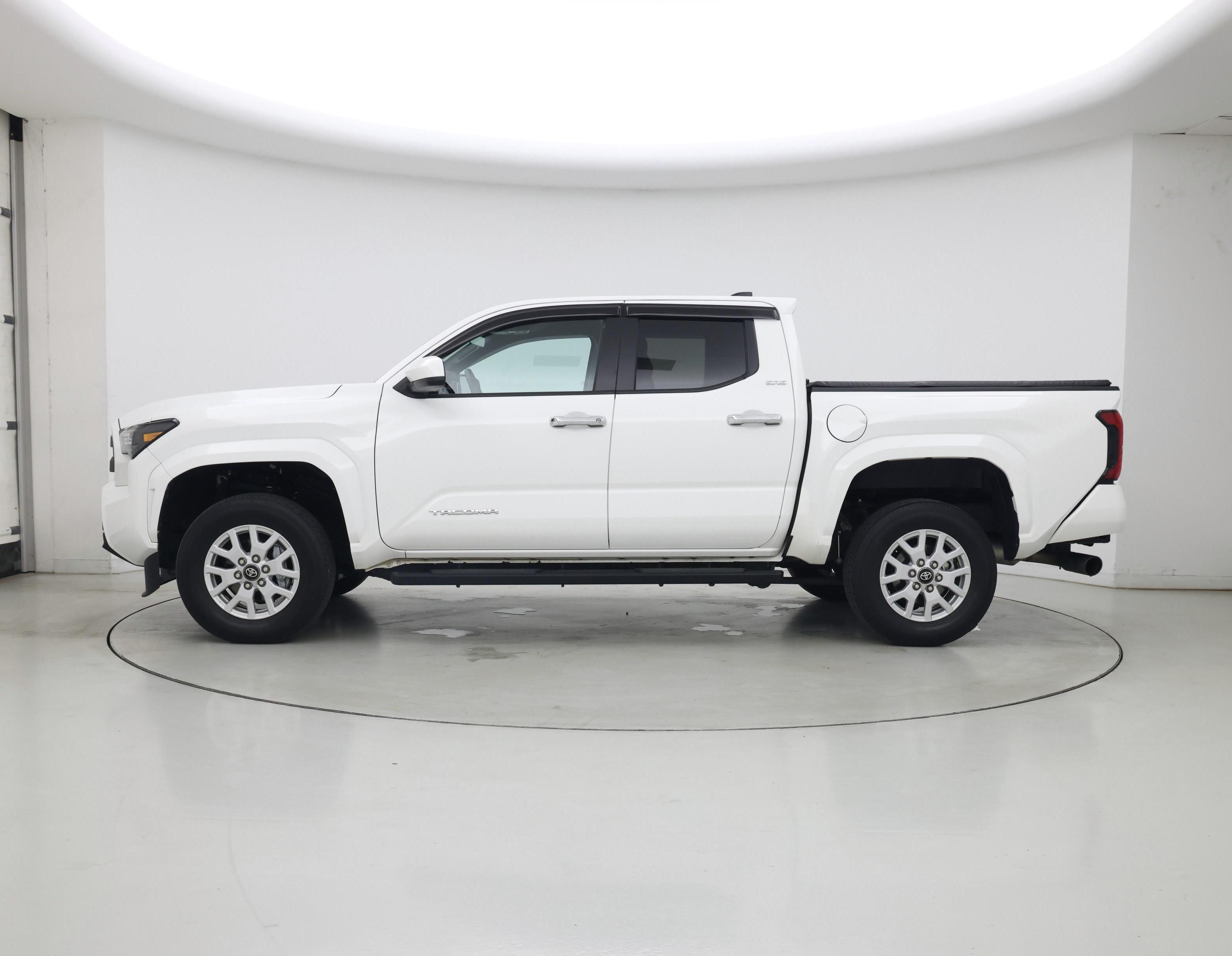 Thumbnail: 2024 Toyota Tacoma - 3