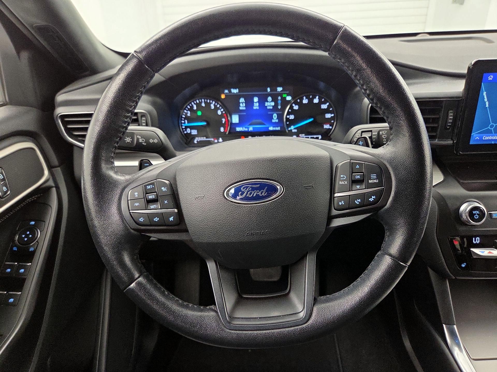 Thumbnail: 2020 Ford Explorer - 10