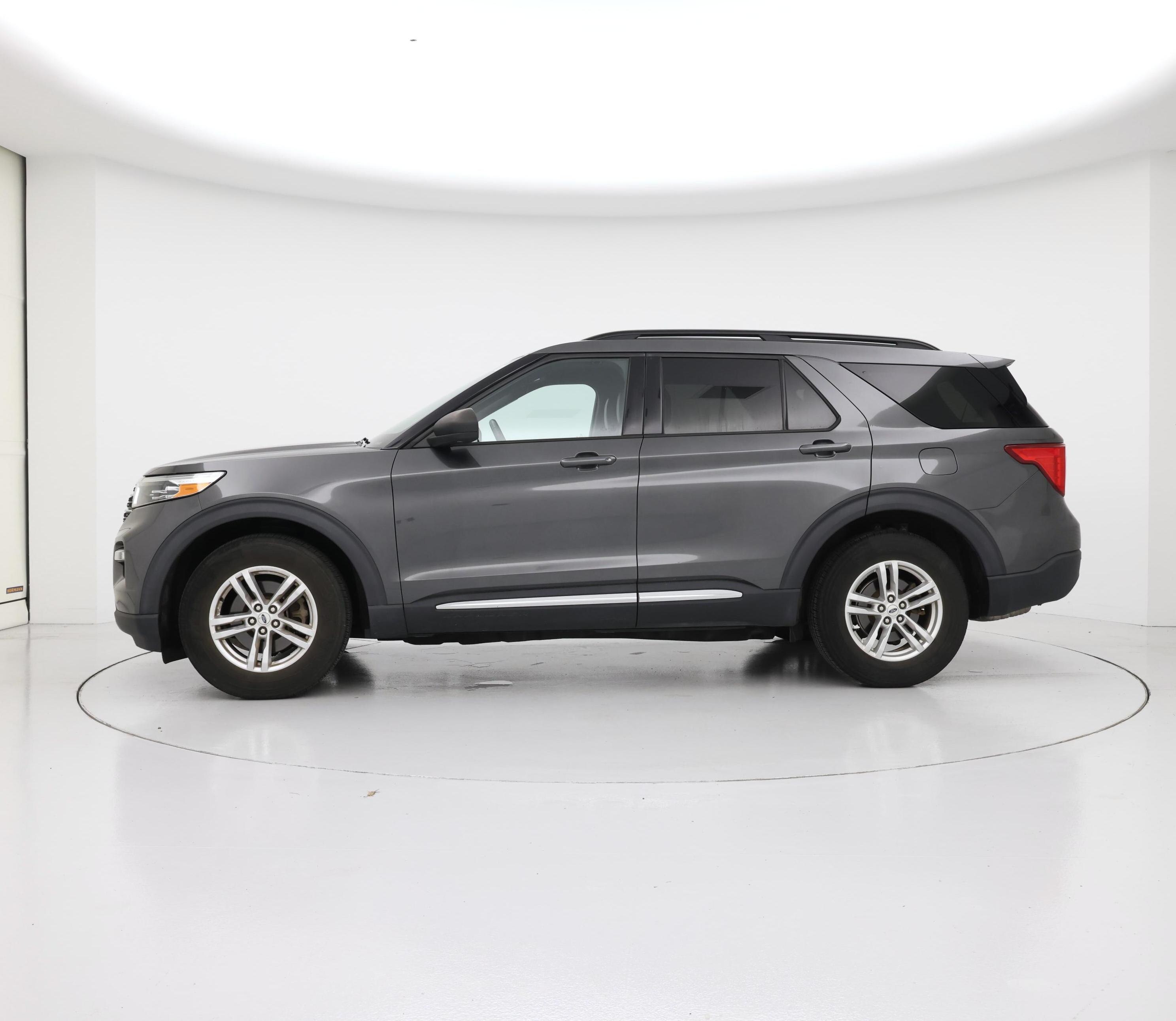 Thumbnail: 2020 Ford Explorer - 3