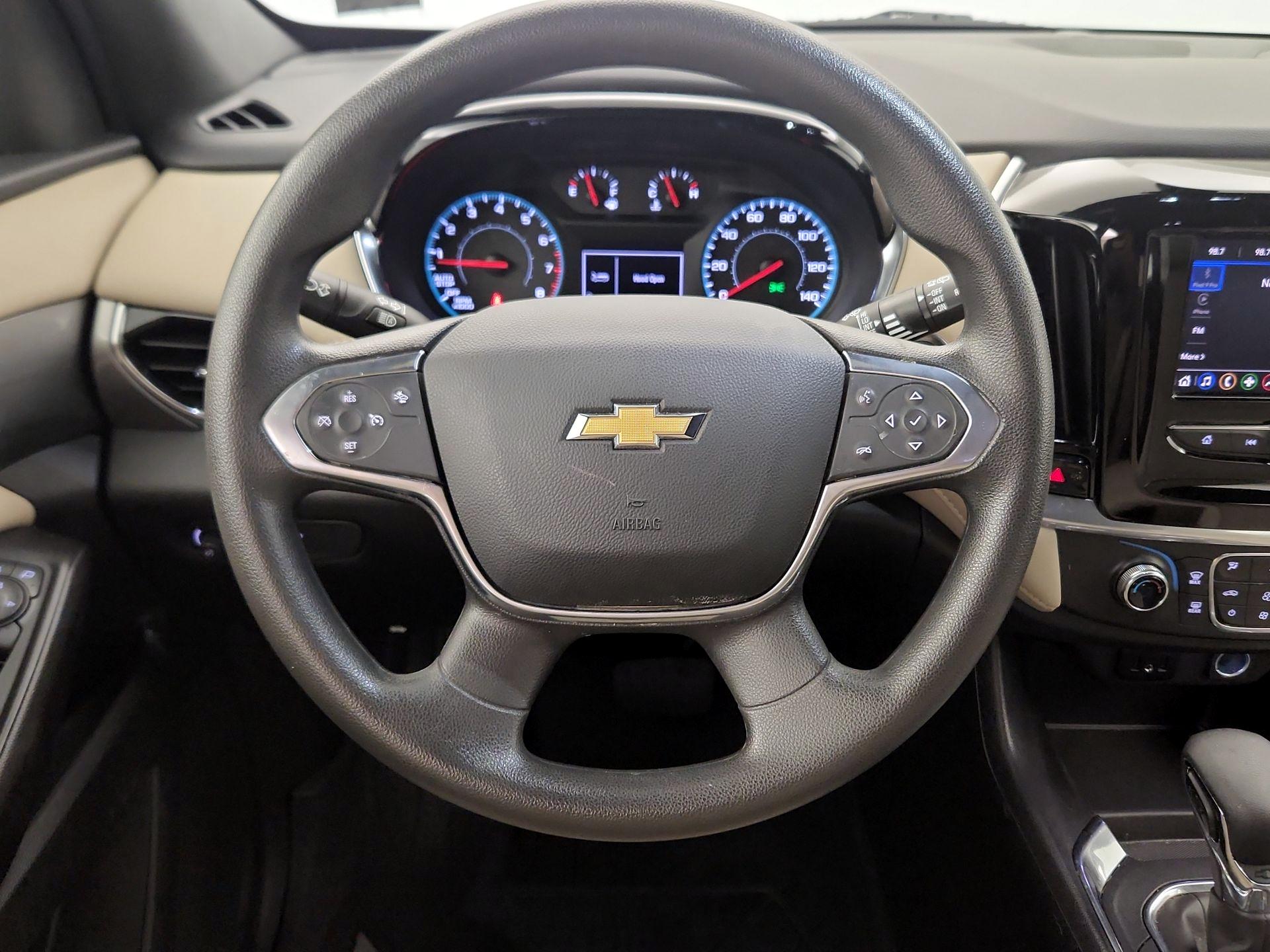 Thumbnail: 2023 Chevrolet Traverse - 10
