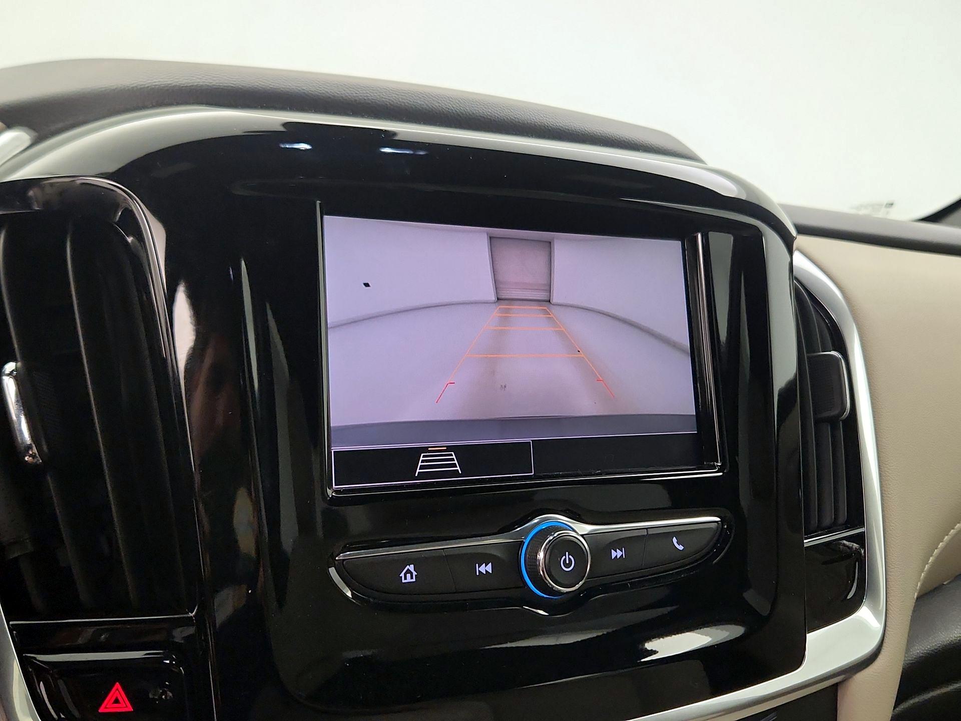 Thumbnail: 2023 Chevrolet Traverse - 14