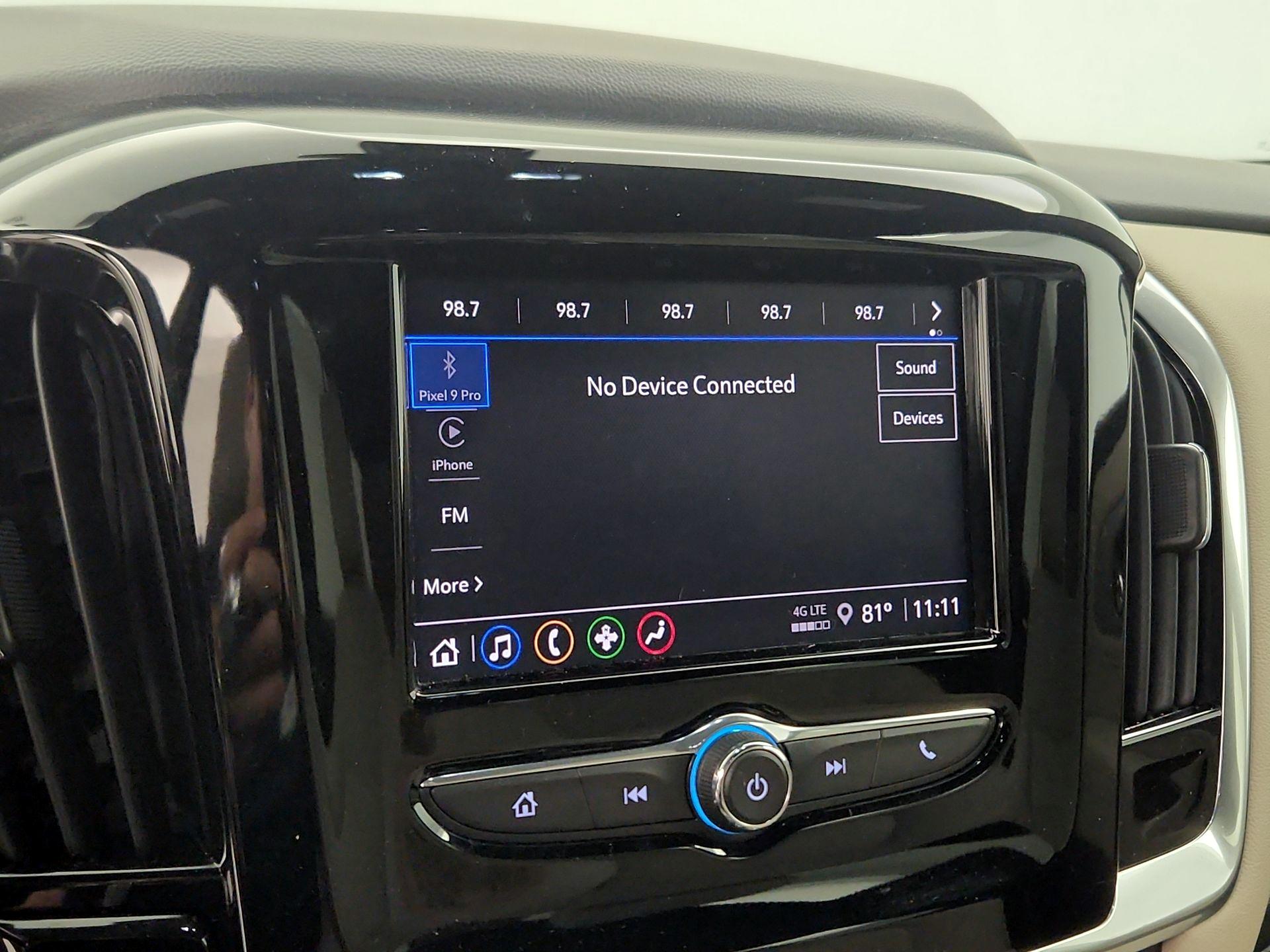 Thumbnail: 2023 Chevrolet Traverse - 15