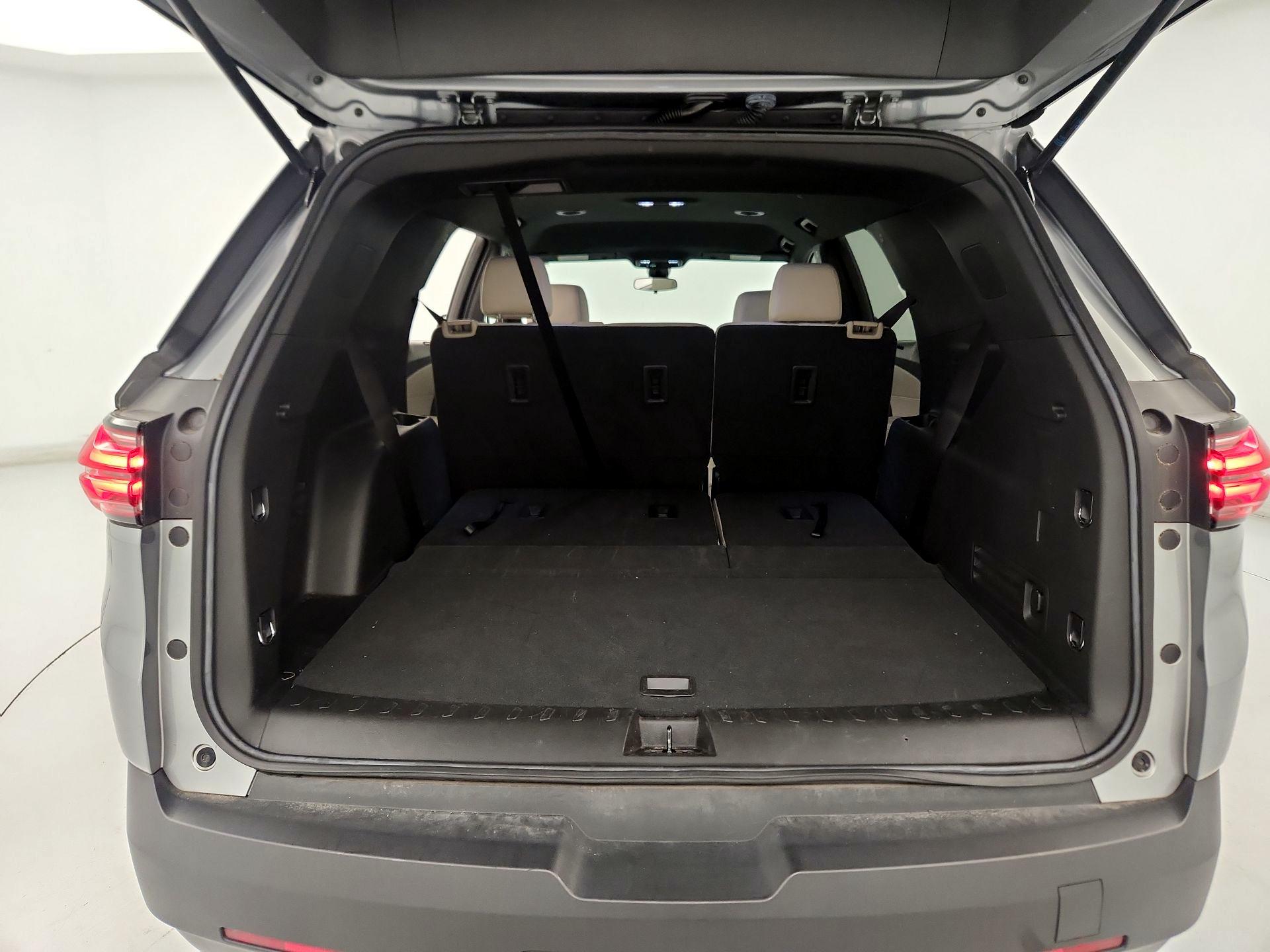 Thumbnail: 2023 Chevrolet Traverse - 20